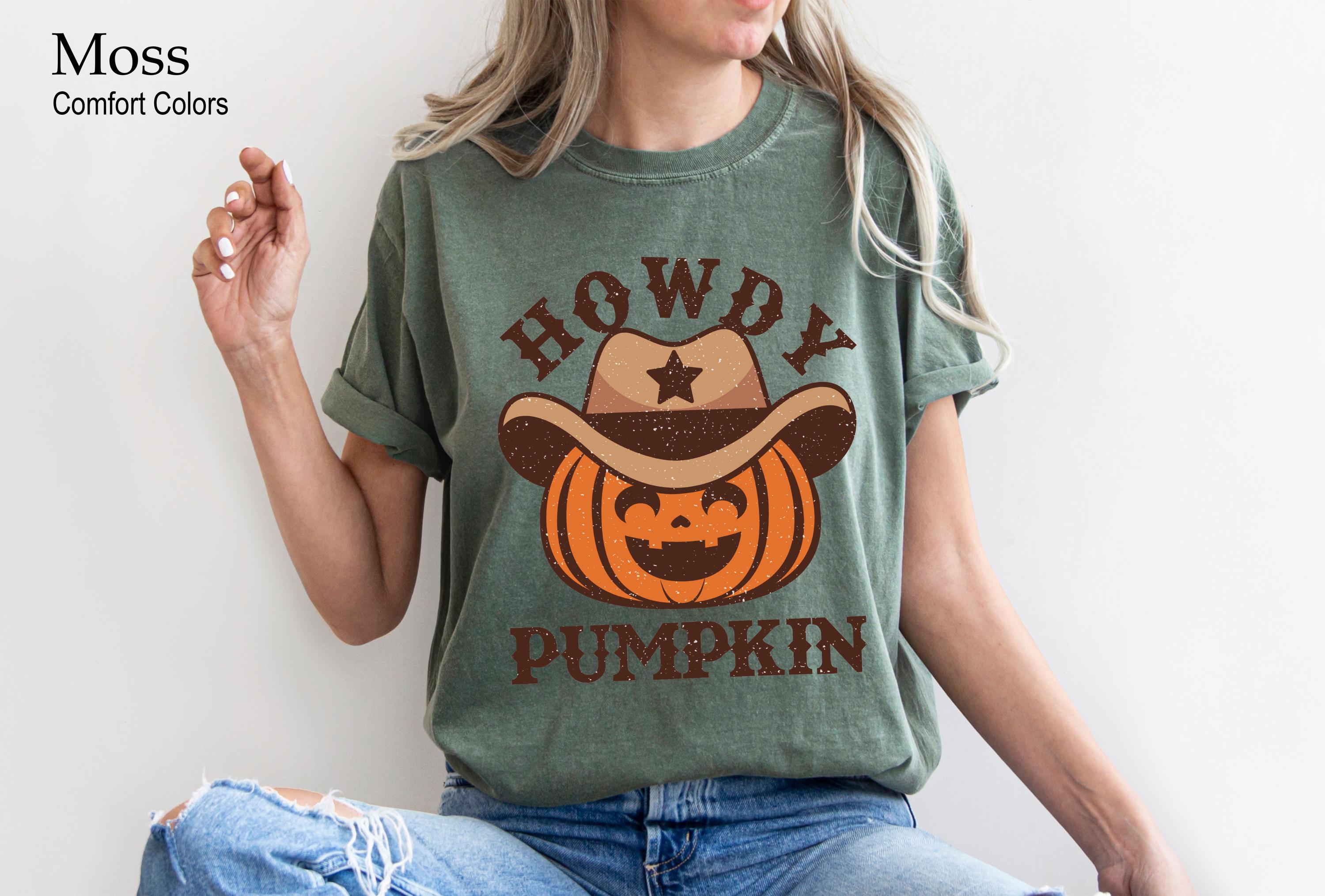 Howdy Pumpkin Halloween Shirt, Cute Women's Western Halloween Tee, Fall Pumpkin Season Shirt, Retro Halloween Shirt, Western Fall Shirt