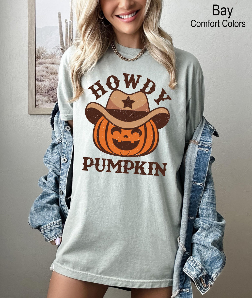 Howdy Pumpkin Halloween Shirt, Cute Women's Western Halloween Tee, Fall Pumpkin Season Shirt, Retro Halloween Shirt, Western Fall Shirt