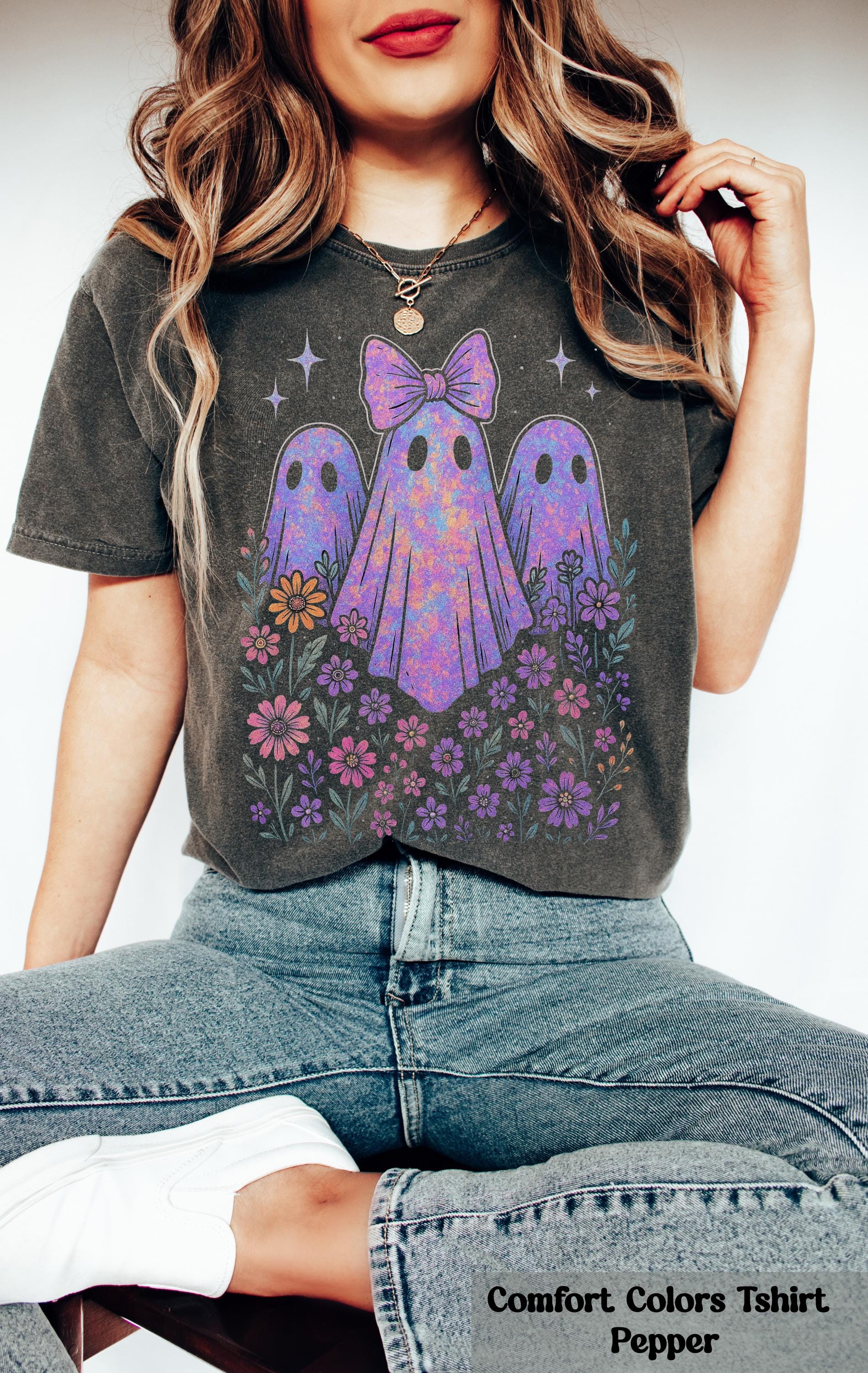 Comfort Colors Floral Halloween Ghost Shirt, Purple Ghost Shirt, Cute Kawaii Aesthetic Tee, Halloween Ghost Tee, Funny Spooky Season Shirt