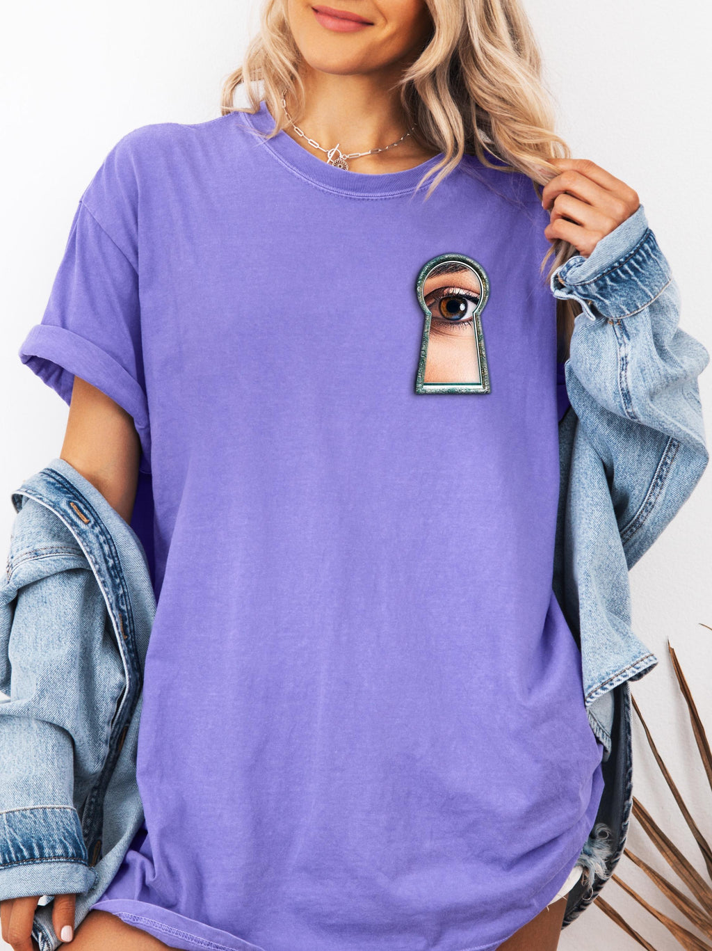 The Housemaid Shirt With Symbolic Keyhole T-Shirt,The Housemaid Tee,Freida McFadden Fan Shirt,The Housemaid Merch,Freida McFadden Lovers