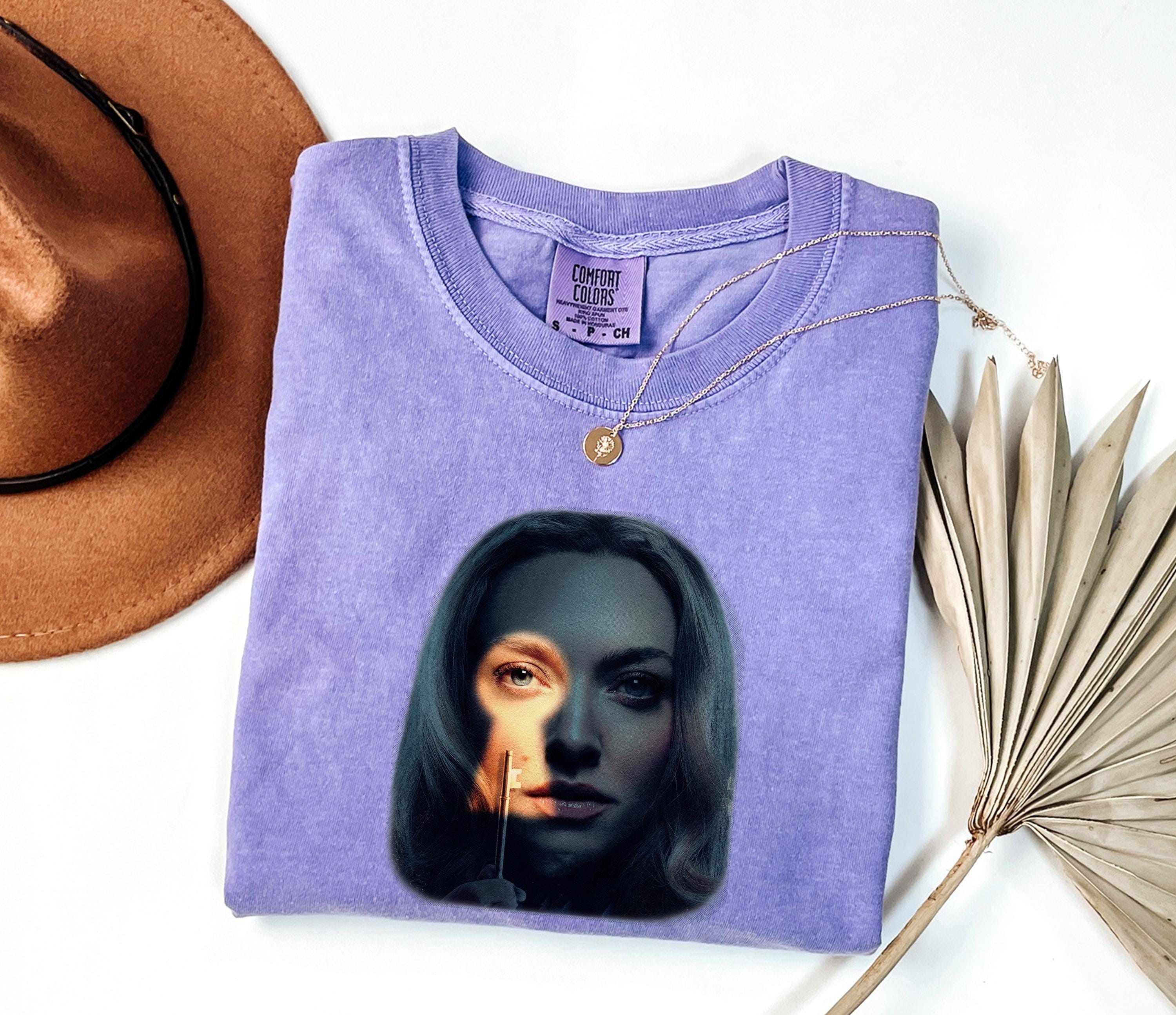 Freida McFadden Shirt,The Housemaid Shirt,Housemad Film Lovers Gift,Thriller Book Lover T-Shirt,Freida McFadden Lovers Shirt,Movie Fan Tee
