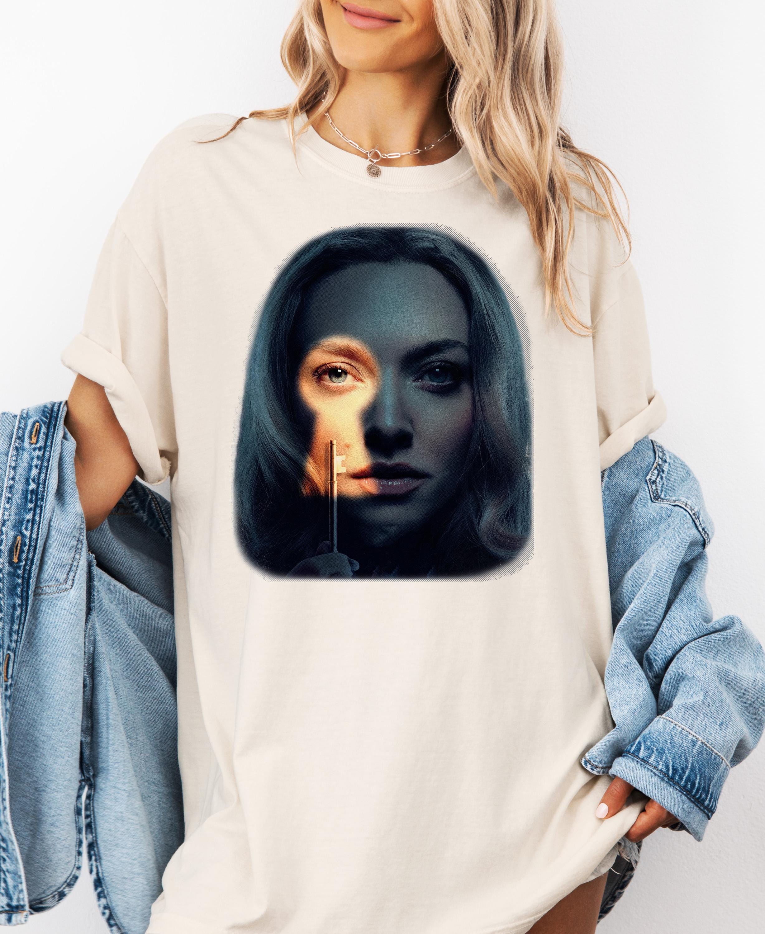 Freida McFadden Shirt,The Housemaid Shirt,Housemad Film Lovers Gift,Thriller Book Lover T-Shirt,Freida McFadden Lovers Shirt,Movie Fan Tee
