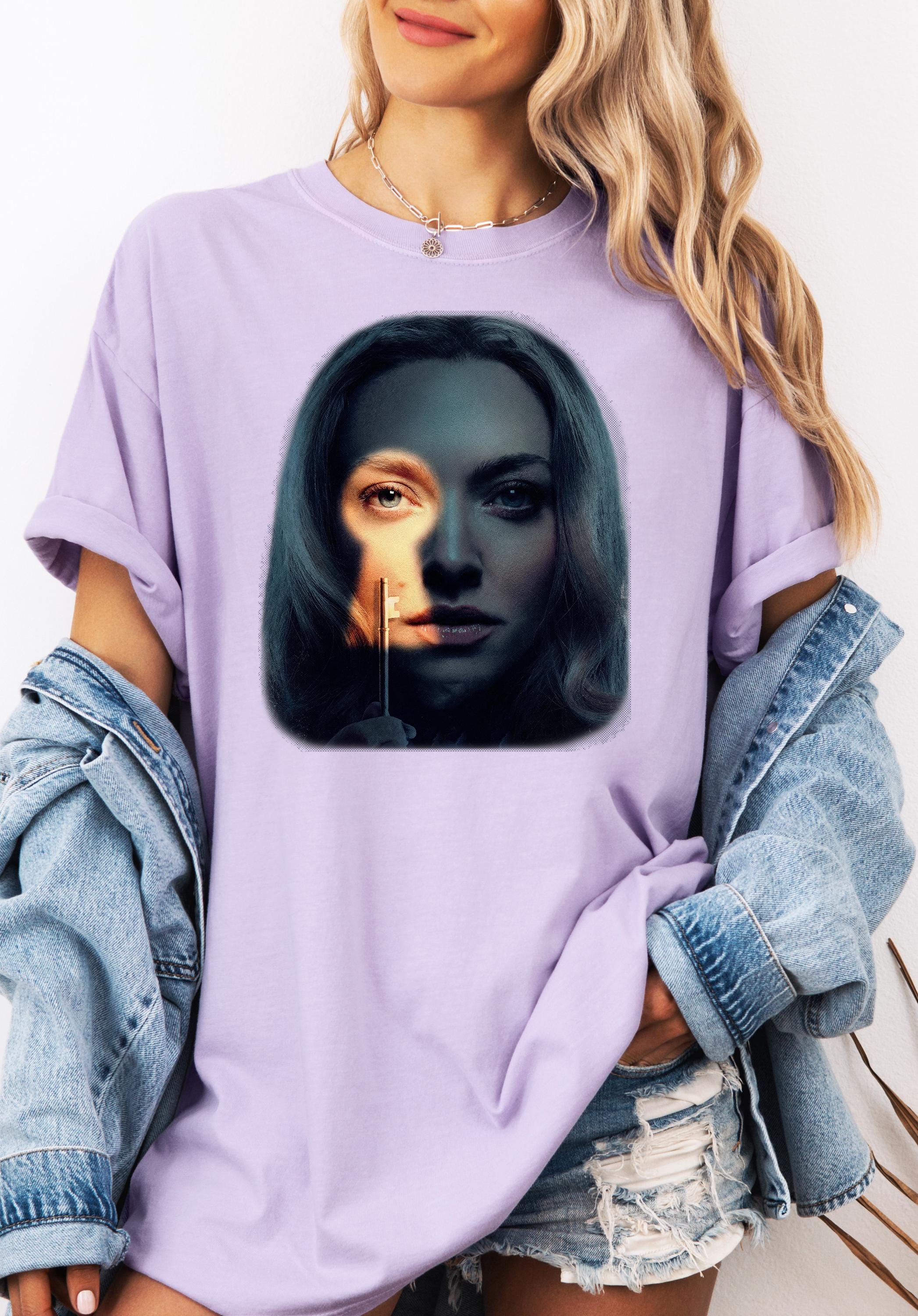 Freida McFadden Shirt,The Housemaid Shirt,Housemad Film Lovers Gift,Thriller Book Lover T-Shirt,Freida McFadden Lovers Shirt,Movie Fan Tee