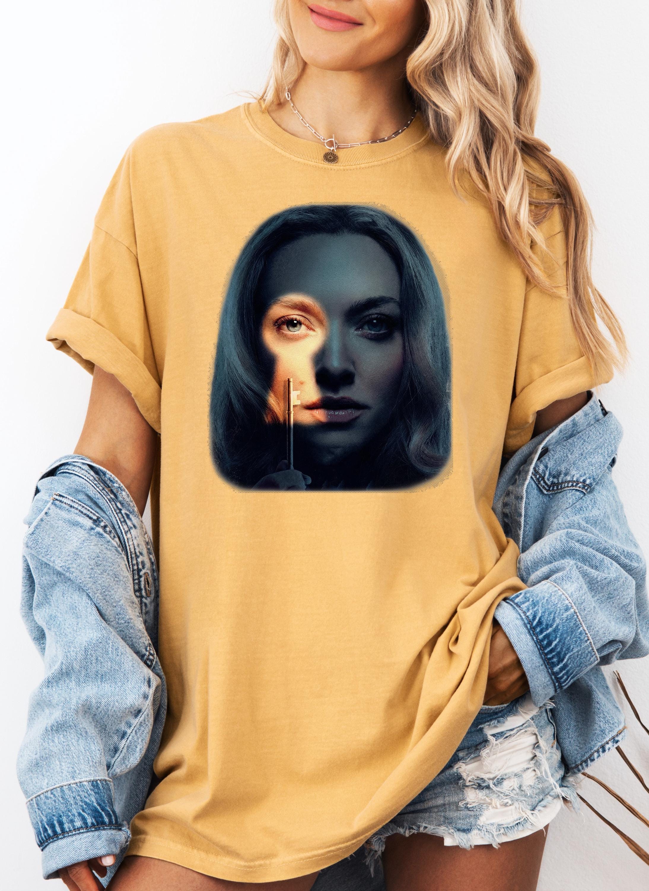 Freida McFadden Shirt,The Housemaid Shirt,Housemad Film Lovers Gift,Thriller Book Lover T-Shirt,Freida McFadden Lovers Shirt,Movie Fan Tee