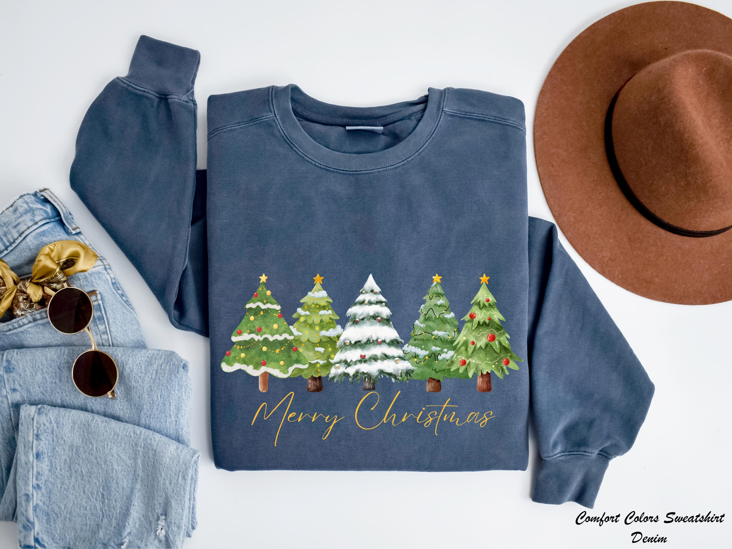 Green Trees Christmas Shirt, Merry Christmas Shirt, Womans Holiday Shirt, Christmas Party Shirt, Xmas Party Tee, Xmas Gift, Winter Shirt