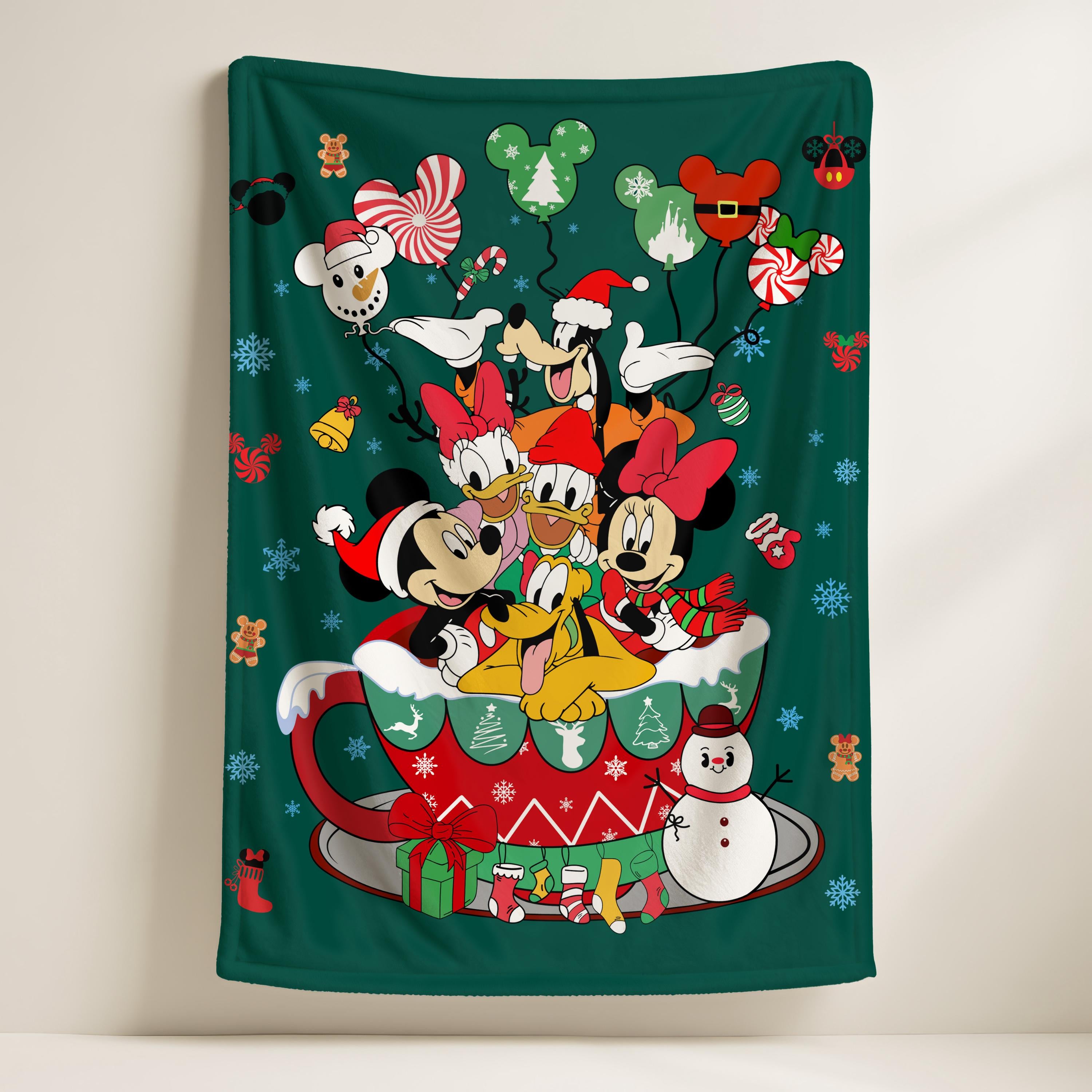 Disney Christmas Mickey And Friends Throw Blanket,Mickey Minnie Donald Daisy Pluto Goofy Blanket, Disneyland Movie Gift Blanket,Nursery Gift