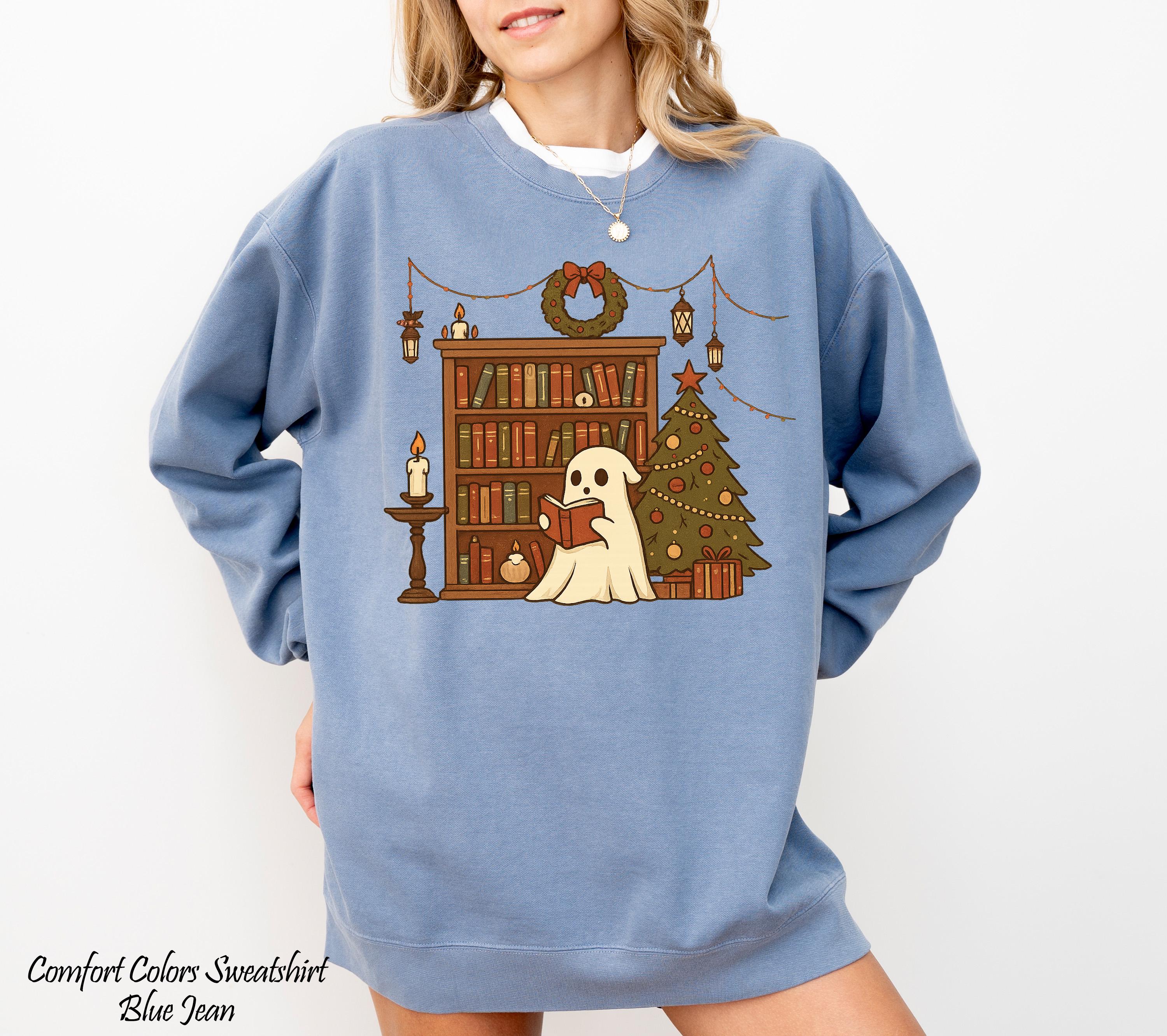 Retro Ghost Reading Books Sweatshirt, Bookish Halloween Sweatshirt, Librarian Halloween Shirt, Halloween Gift, Autumn BookLover Apparel