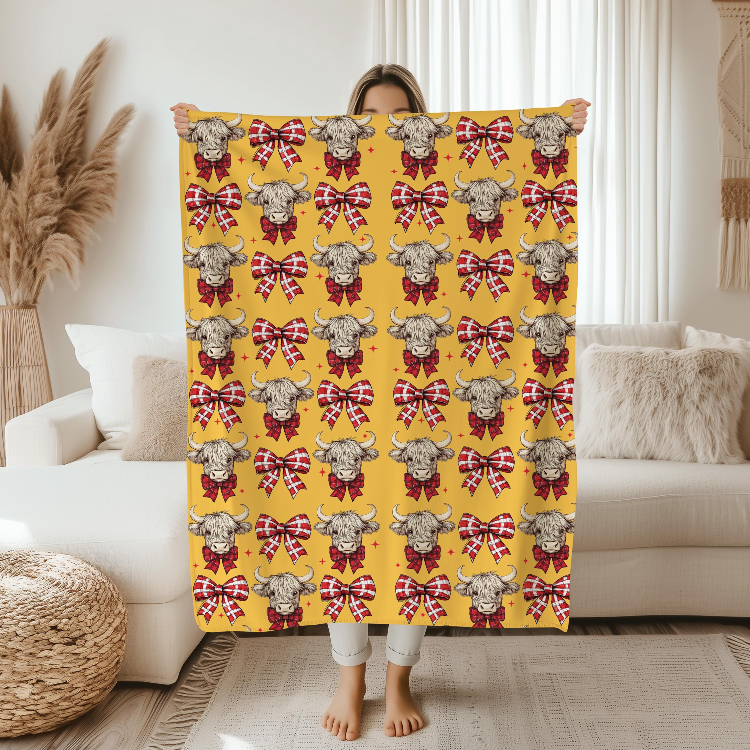 Christmas Highland Cow Blanket, Farmhouse Holiday Decor, Cows Lover Gift,Western Christmas Throw,Christmas Mooey Coquette Bow Fleeze Blanket