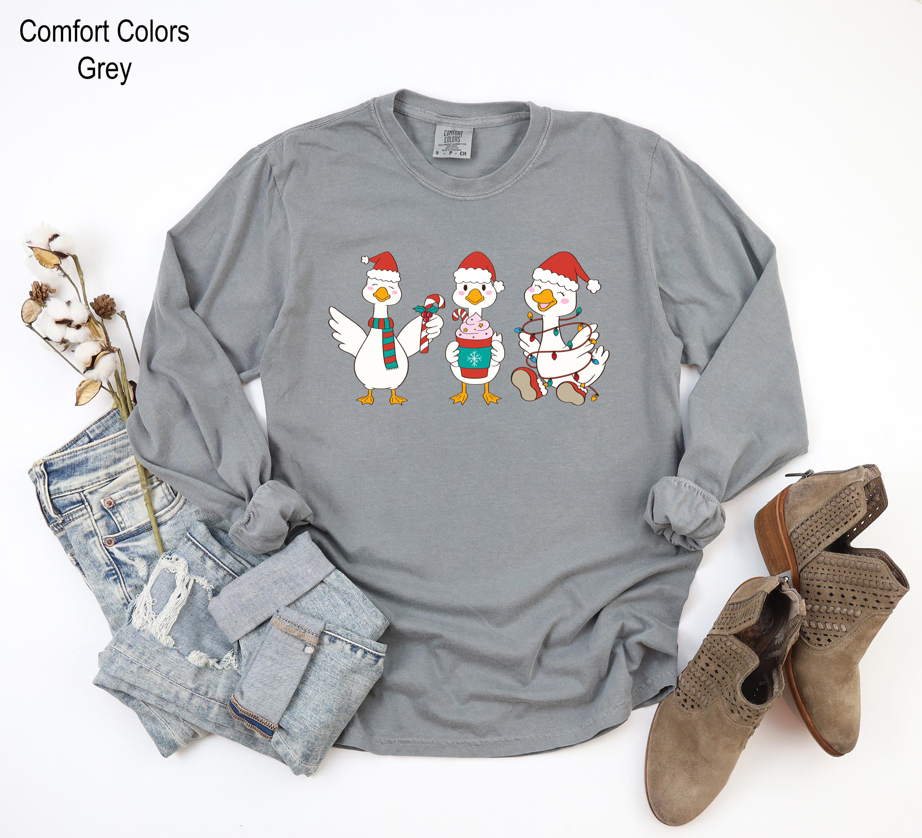 Cute Christmas Ducks Sweatshirt,Funny Animals Christmas Sweatshirt,Farm Lover Gift,Silly Goose Christmas Sweatshirt, Xmas Duck Vibes Shirt