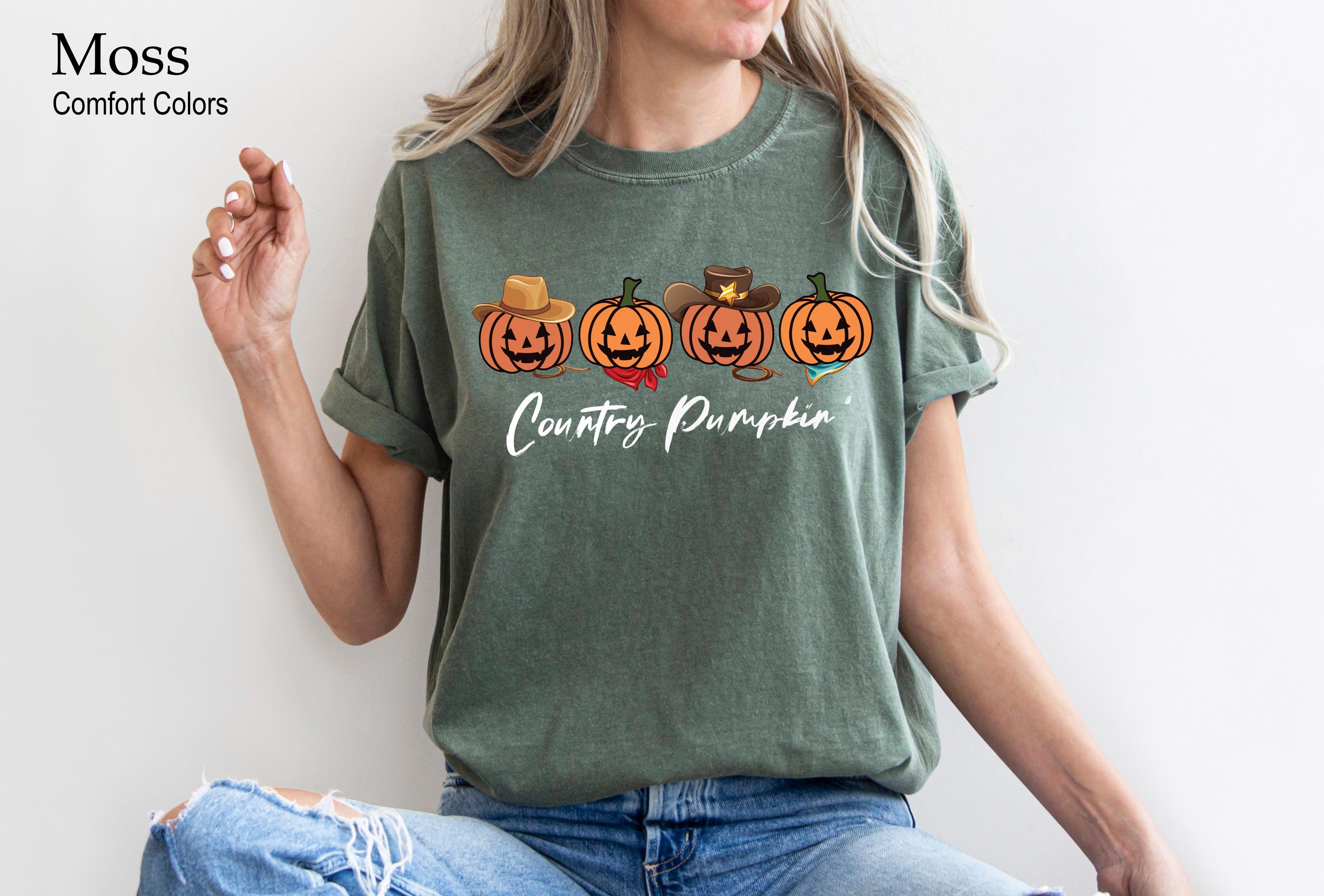 Country Pumpkin Shirt, Cute Pumpkins, Country Halloween Tee, Halloween Graphic Shirt, Fall Spooky Season Tshirt, Cowgirl Halloween Shirt