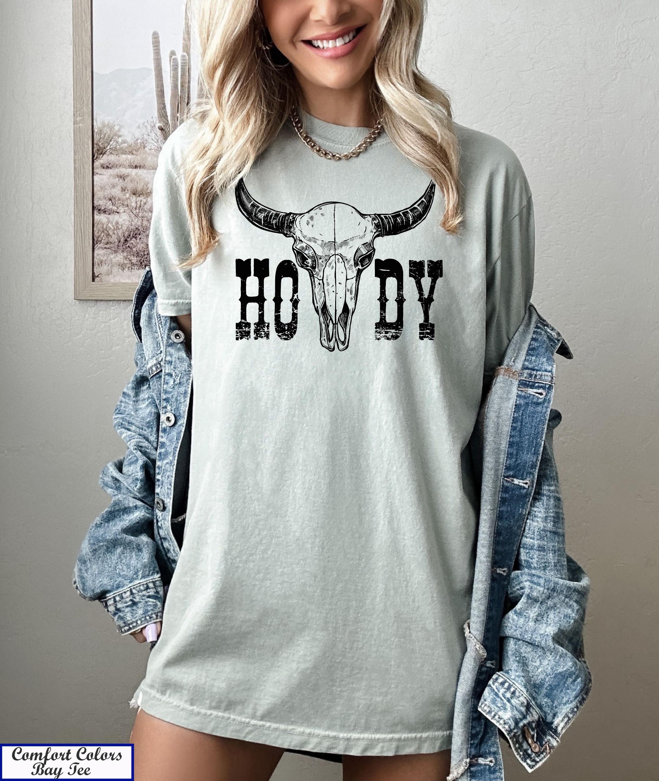 Howdy Shirt, Western Shirt, Wild West Shirt,Cowboy Tee,Cowgirl Shirt,Country Girl Shirt,Boho Chic Shirt,Vintage Bull Skull Shirt,Cowgirl Tee