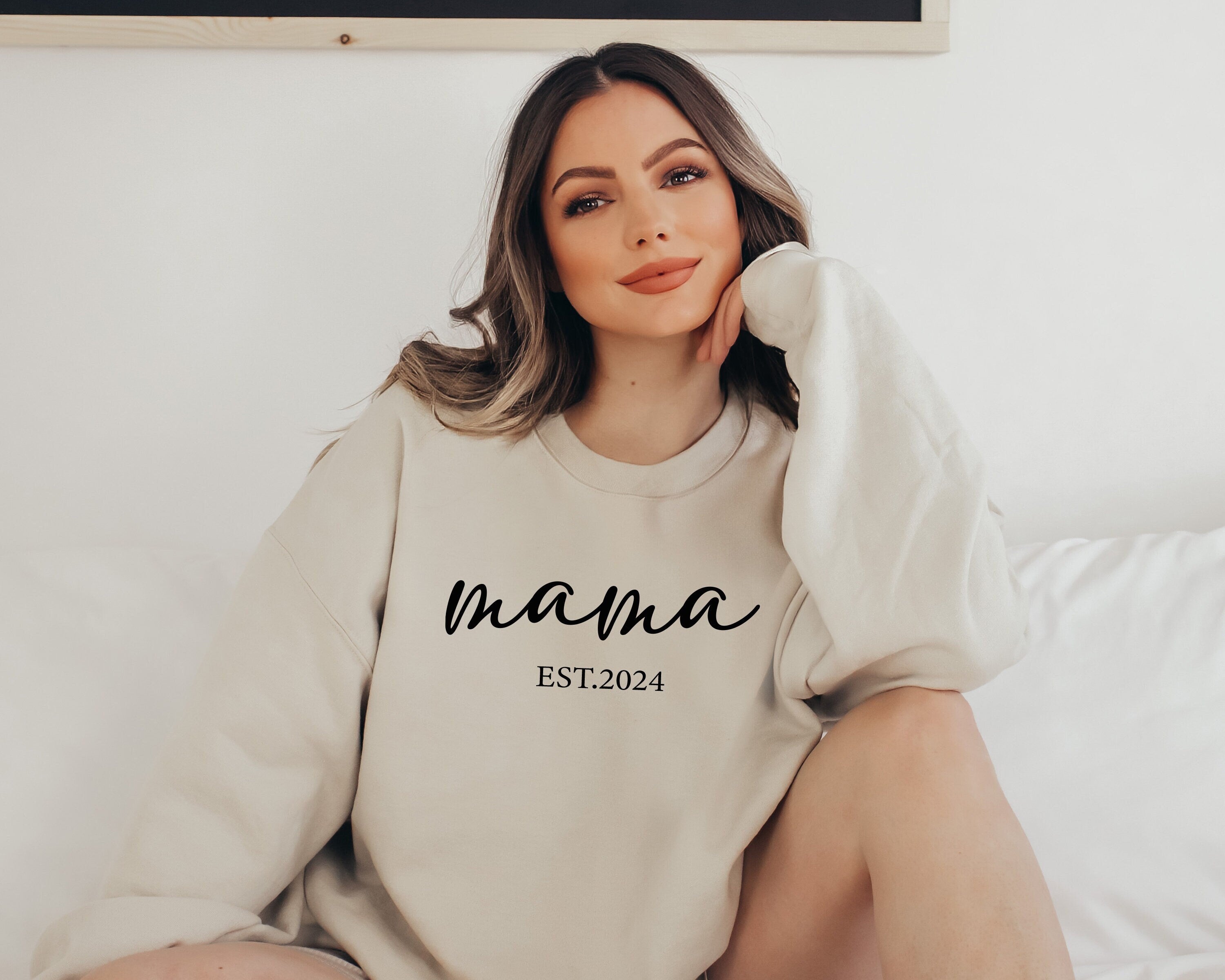 Custom Date Sweatshirt, Mothers Day, Gift for Mom, Mom Sweatshirt, Mom Crewneck, Custom Text Sweatshirt, Vintage Sweatshirt, Saying Sweaters