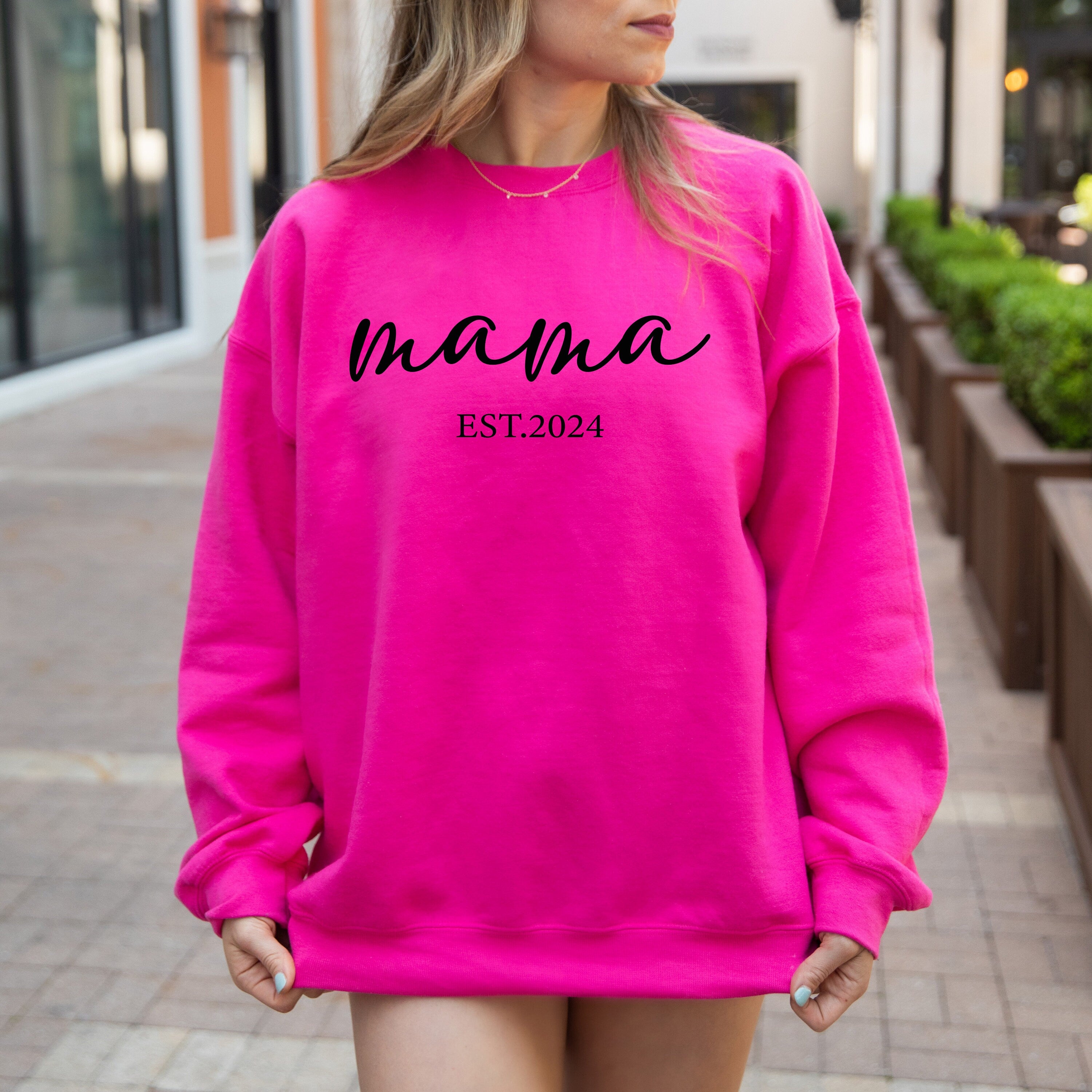 Custom Date Sweatshirt, Mothers Day, Gift for Mom, Mom Sweatshirt, Mom Crewneck, Custom Text Sweatshirt, Vintage Sweatshirt, Saying Sweaters