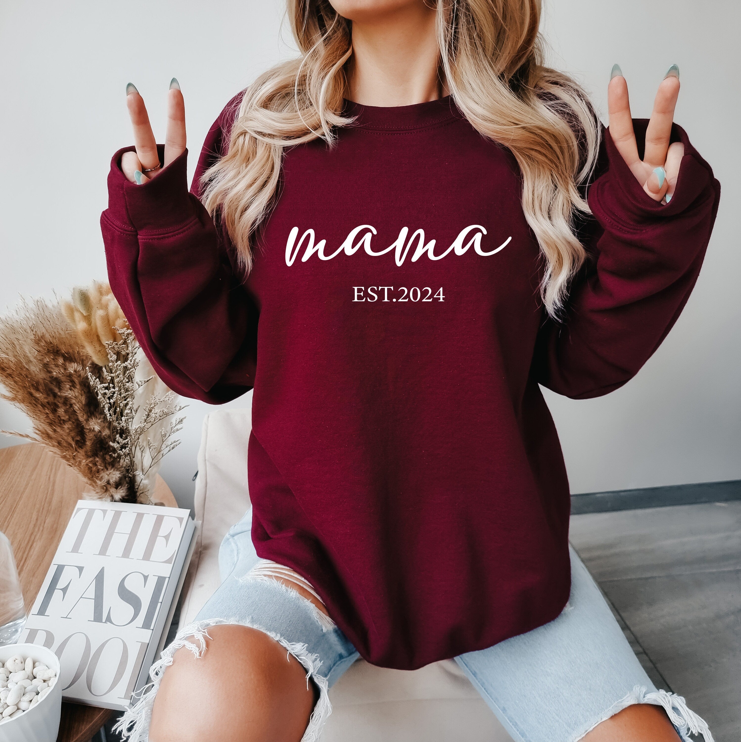Custom Date Sweatshirt, Mothers Day, Gift for Mom, Mom Sweatshirt, Mom Crewneck, Custom Text Sweatshirt, Vintage Sweatshirt, Saying Sweaters