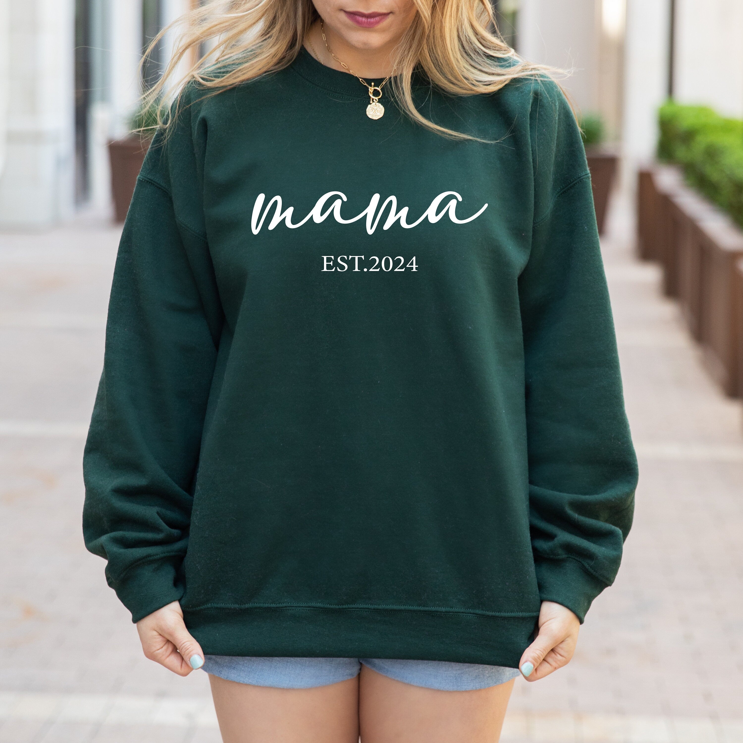 Custom Date Sweatshirt, Mothers Day, Gift for Mom, Mom Sweatshirt, Mom Crewneck, Custom Text Sweatshirt, Vintage Sweatshirt, Saying Sweaters