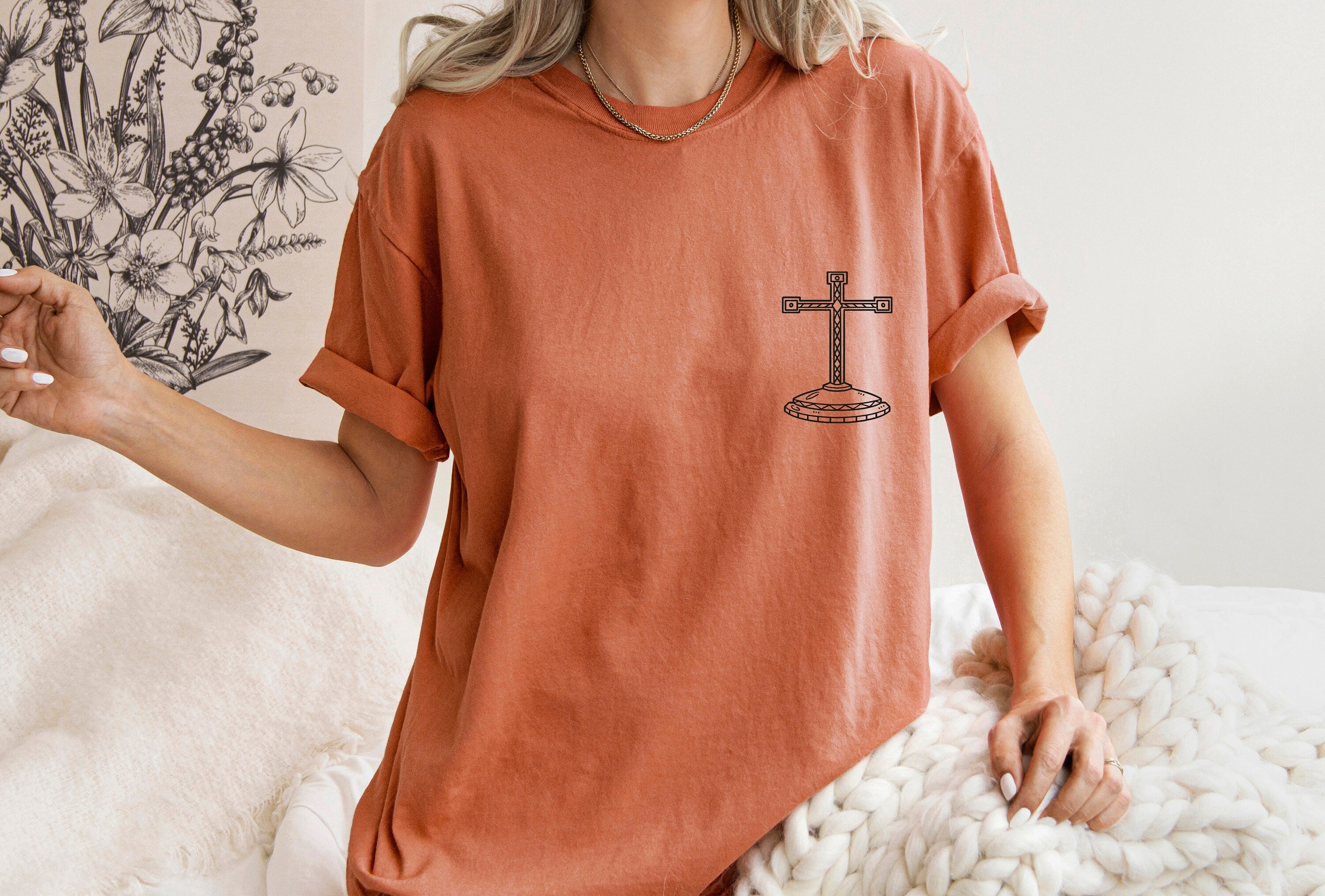 Jesus Loves Me,Christian Gift, Faith Shirt,Believe Shirt, Religious Gift, Jesus T-Shirt,Christian Shirt, Aesthetic Clothes,Bible Verse Shirt