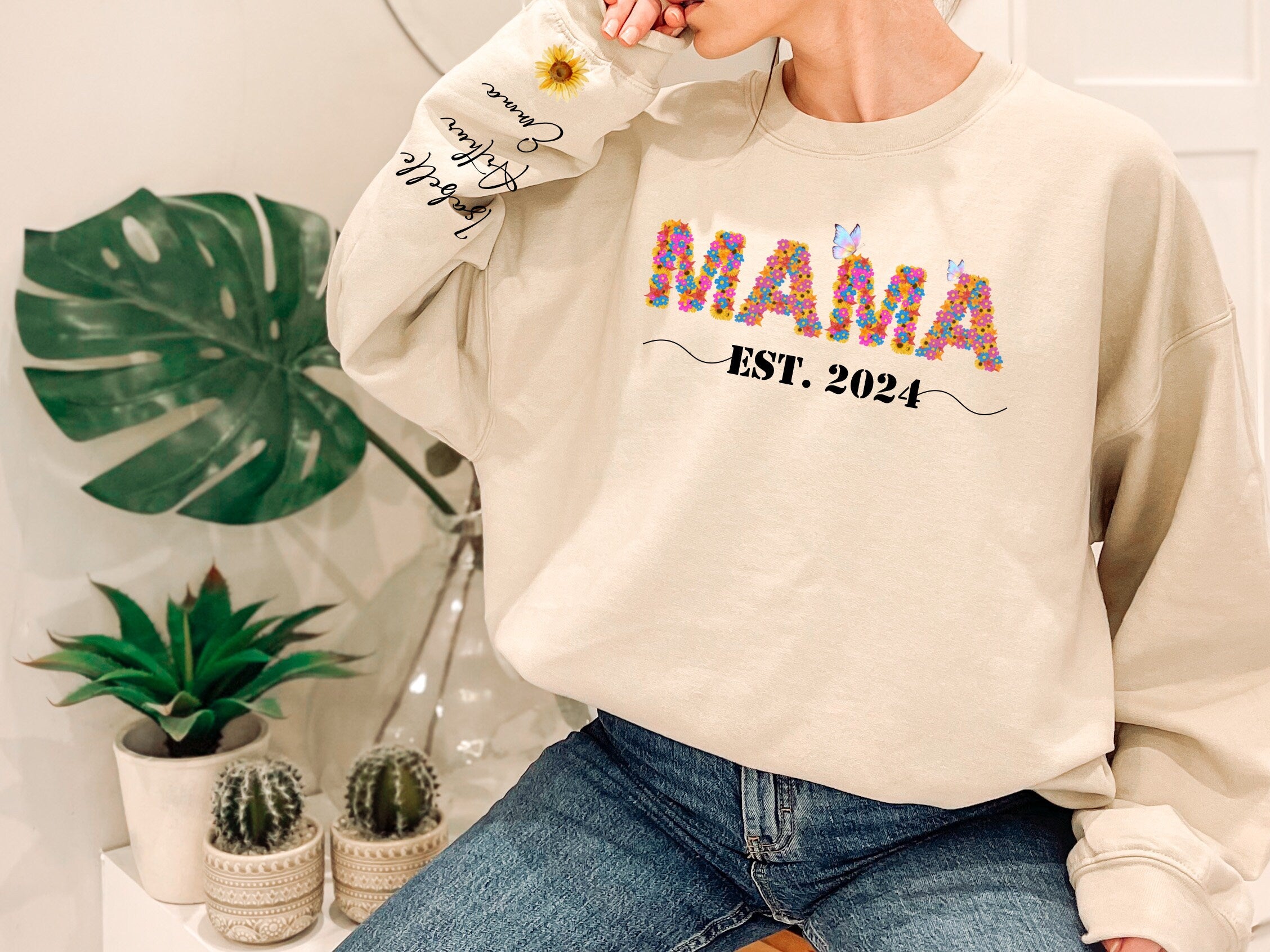 Mama Est 2024 Sweatshirt Gift, Gift for New Mom, Flowers Mom Sweatshirt, Mama Est Sweatshirt, Mom Est 2024 Shirt, Mom 2024 Sweatshirt