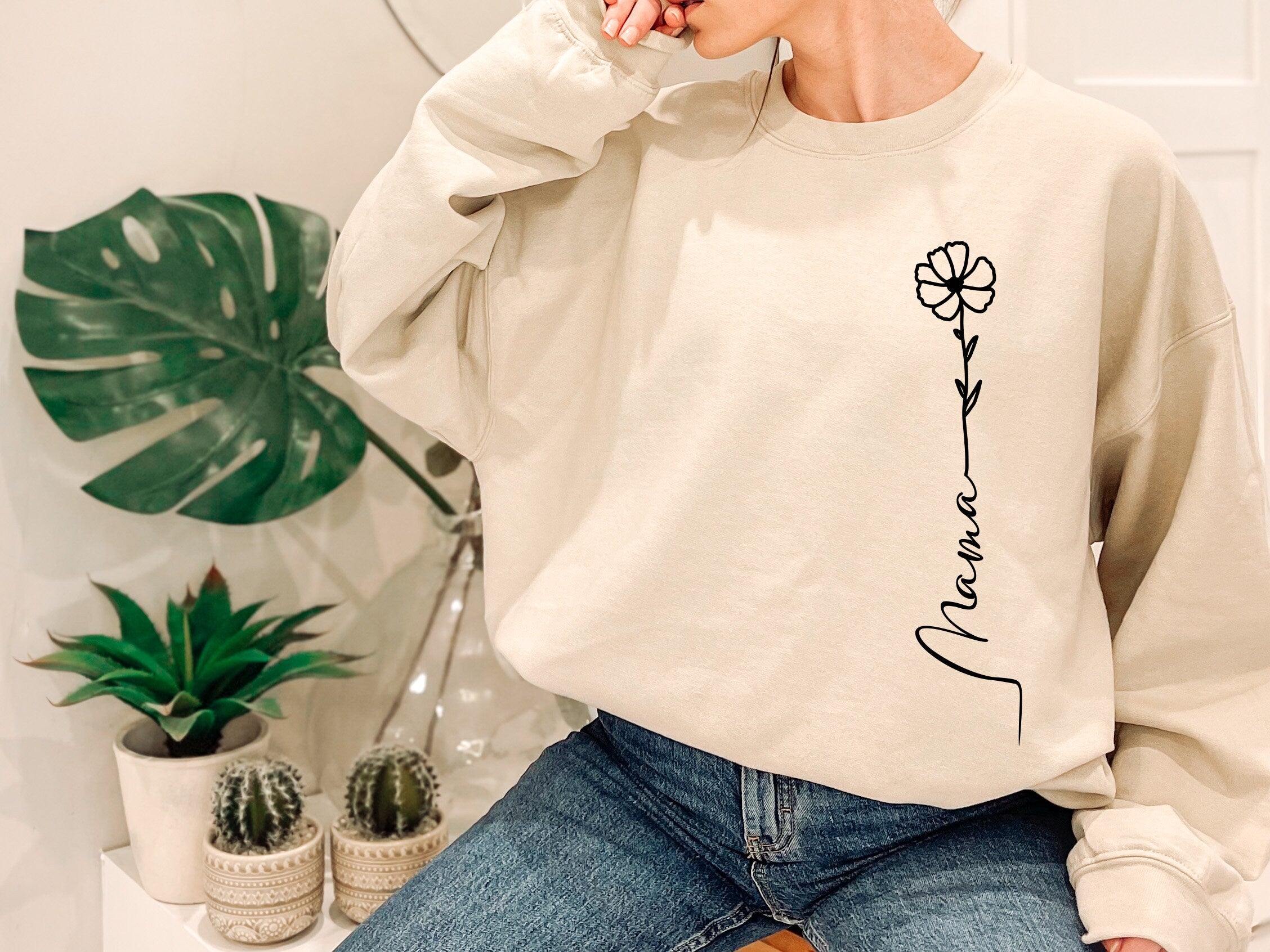 Mama Flower Sweatshirt, Mother Day, Mom Gifts, Mothers Day shirt, Mama Sweatshirt, Wildflower Sweatshirt, Cute Mom Sweatshirt