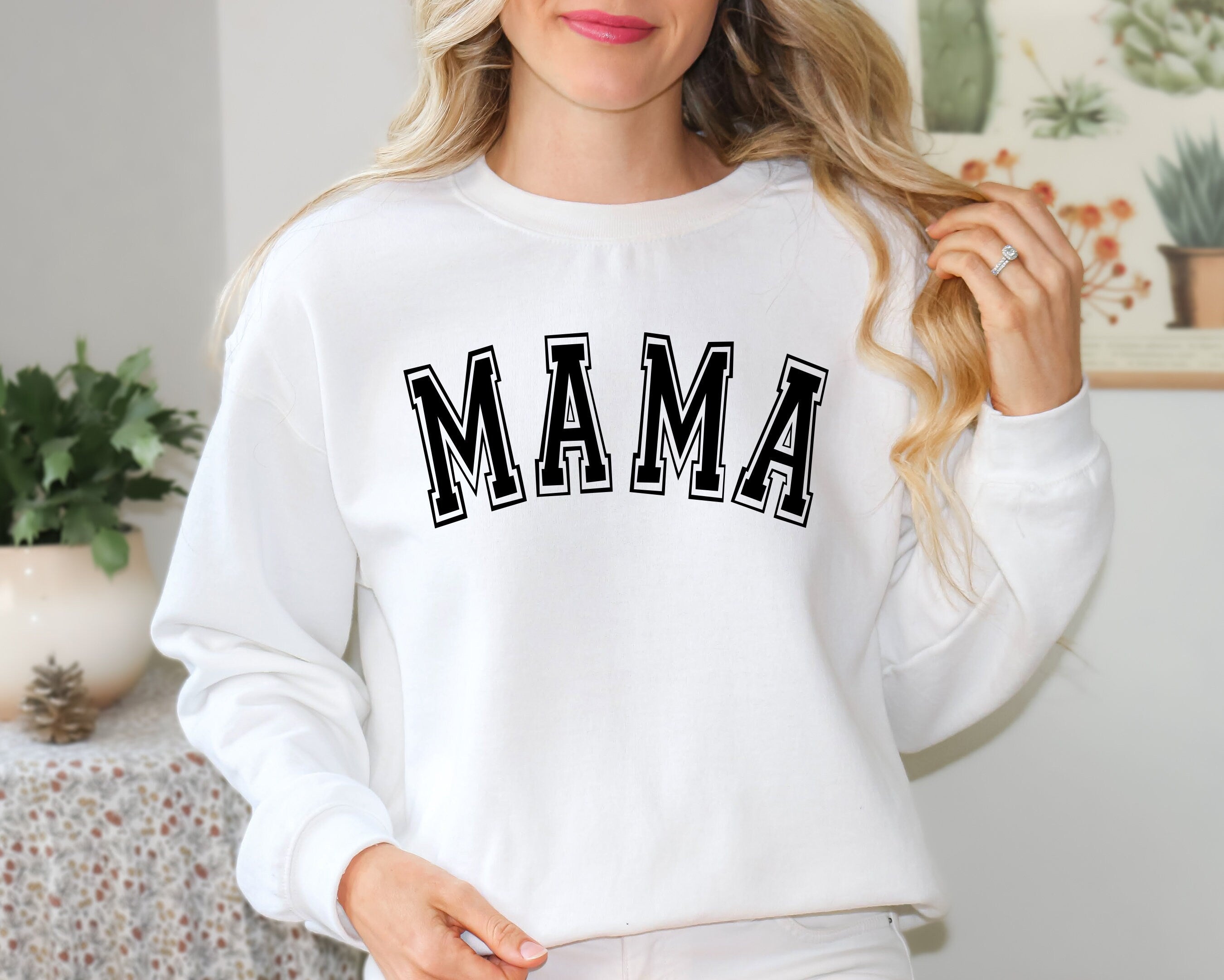 Mama Sweatshirt, Mothers Day Sweatshirt, Mama T-shirt, Retro Boho Mama Shirt, Gift for Mom, Baby Shower Gift, Mom Shirt, Shirt for Mom