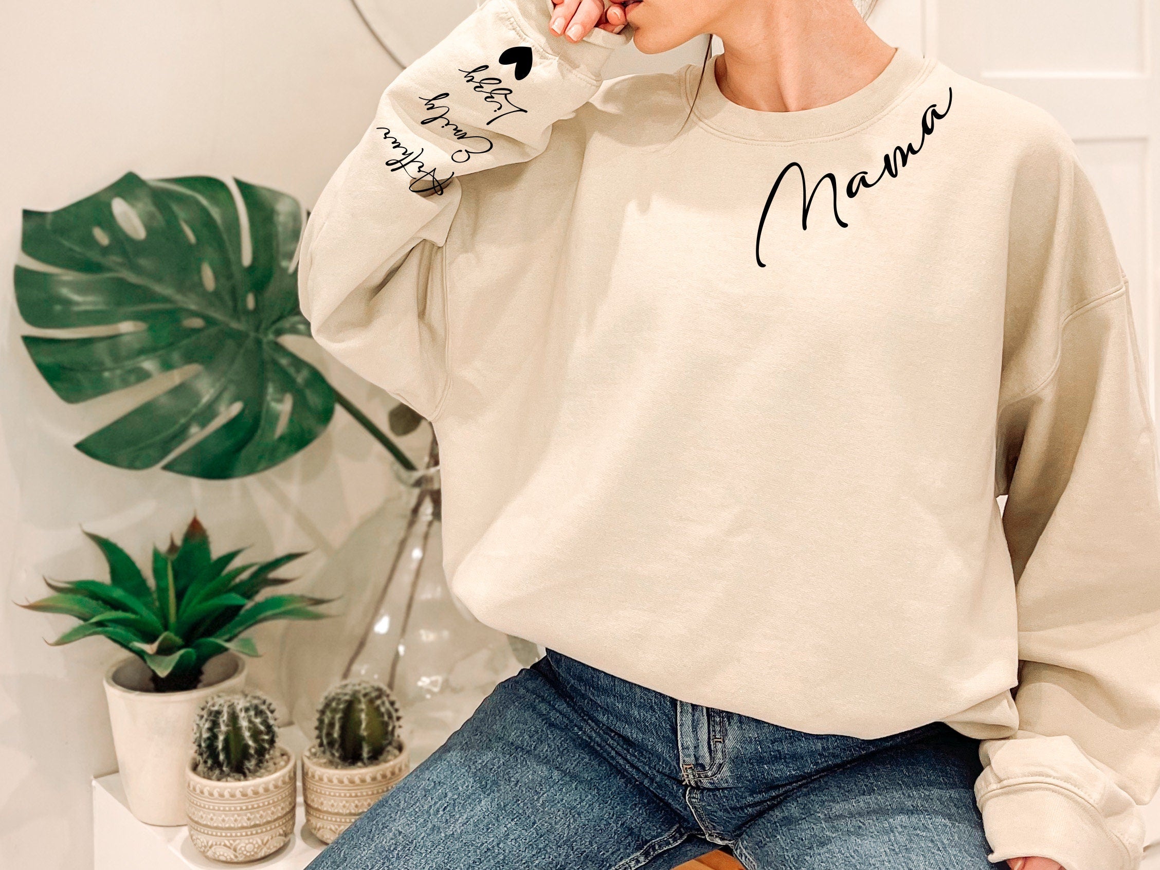 Custom Mama Sweatshirt, Mothers Day, Mama Shirt, Personalized Mama Shirt, Custom Mama Shirt, Gift for Mom, Mom Sweatshirt