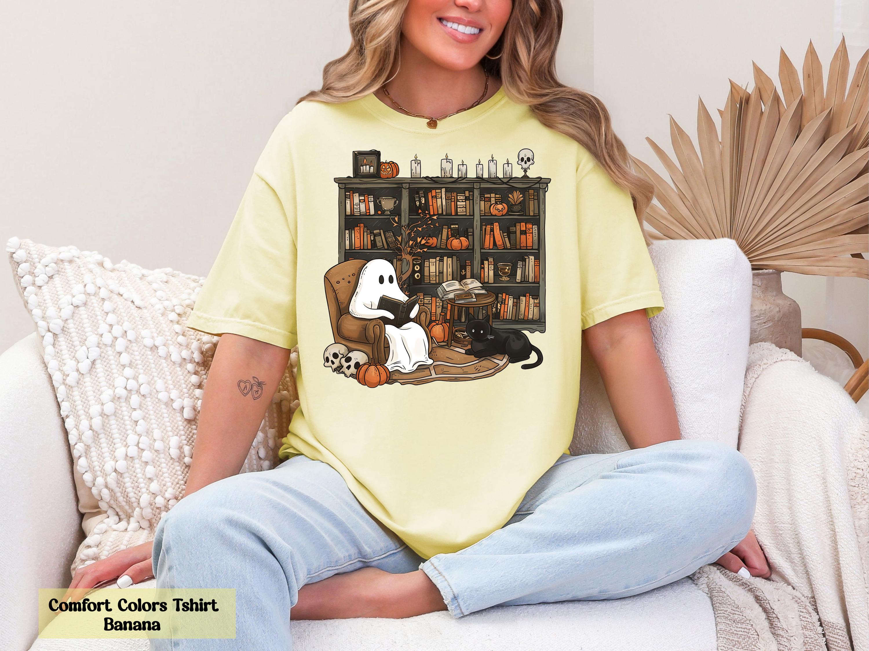 Comfort Colors® Retro Ghost Reading Books Shirt, Librarian Ghost Tee, Halloween Teacher Shirt, Librarian Halloween Shirt, Gift for Readers