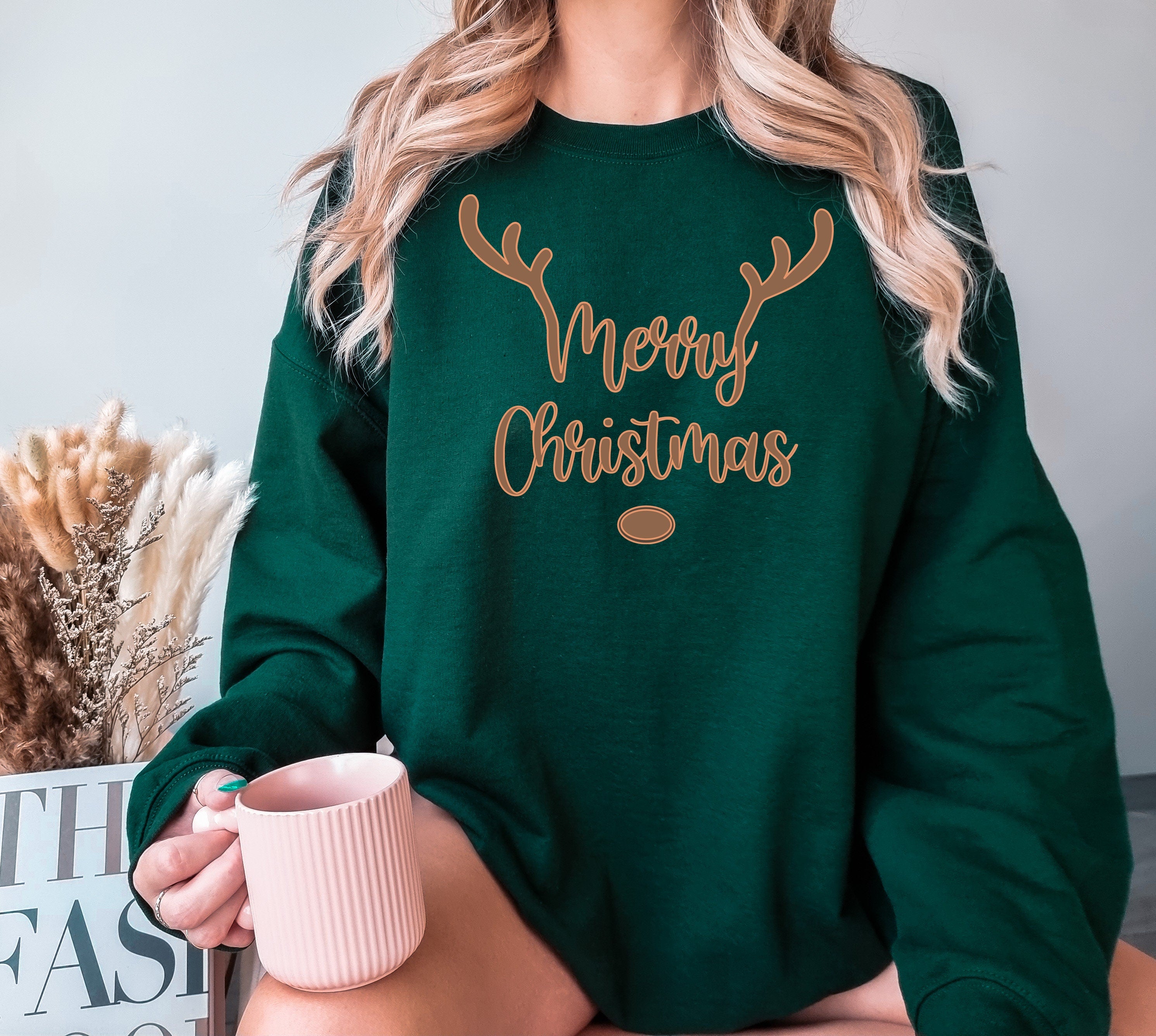 Merry Christmas Reindeer Sweatshirt, Couple Christmas sweatshirt, Aesthetic Sweatshirt, Believe Christmas, Family Matching Sweatshirt