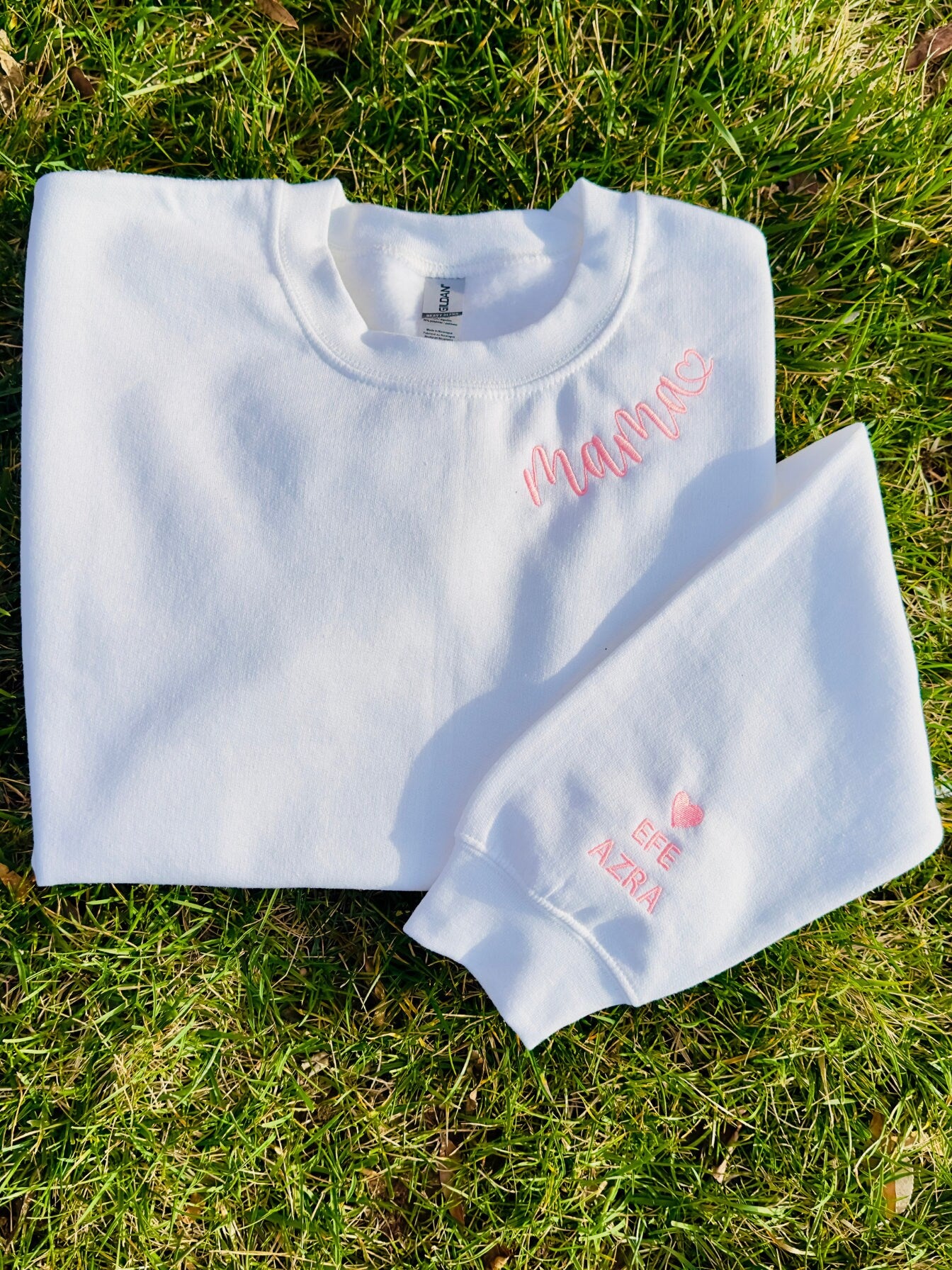 Custom Embroidered Mama  Sweatshirt, Kids Names on Sleeve, Personalized Sweatshirt, Mom Birthday Gift, Cute Mama Shirt, Mother's Day Gift