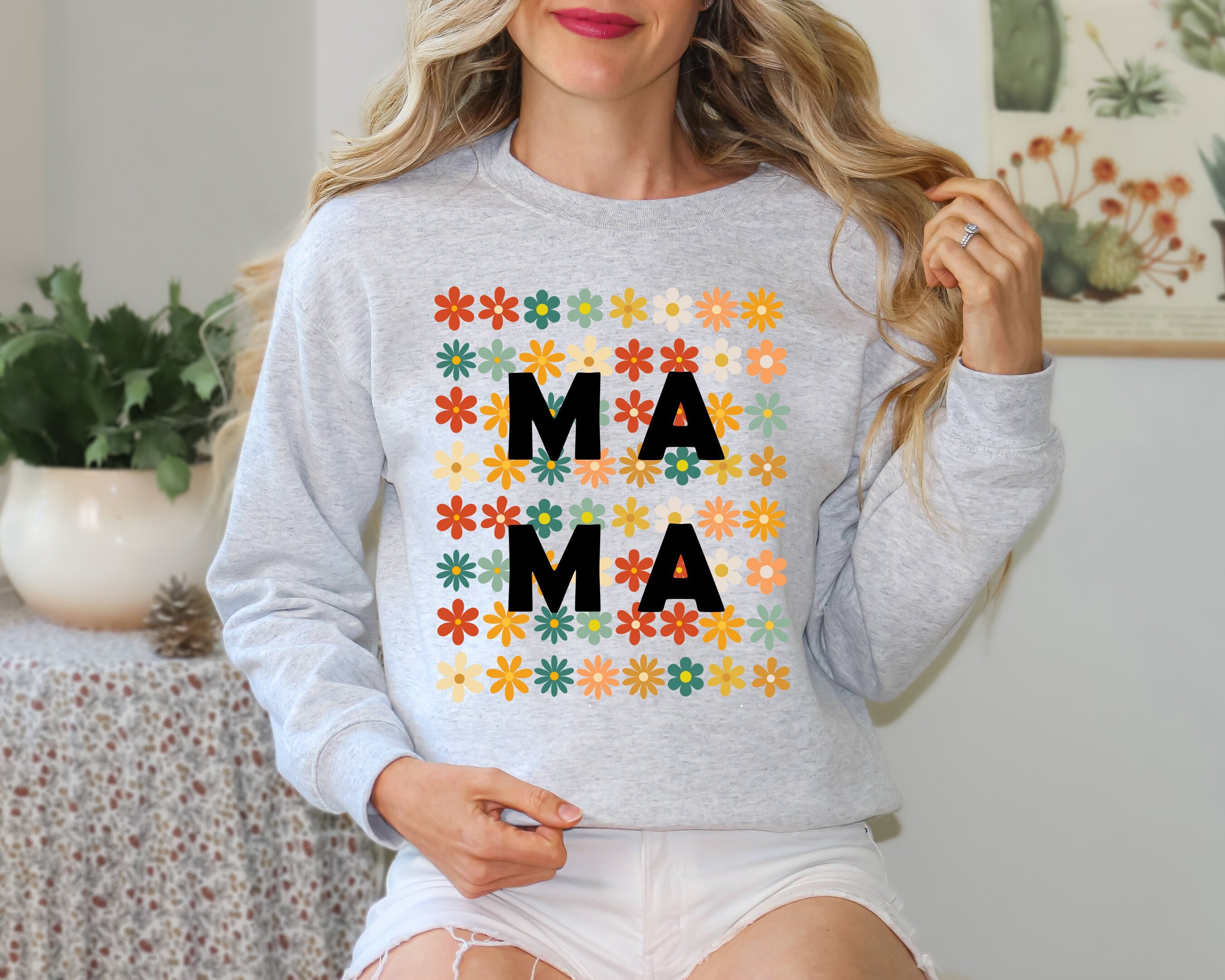 Mama Flower Sweatshirt, Mothers Day, Mama Flower Shirt ,Floral Sweatshirt, Wildflower Print, Gift for Mom, Mom Sweatshirt