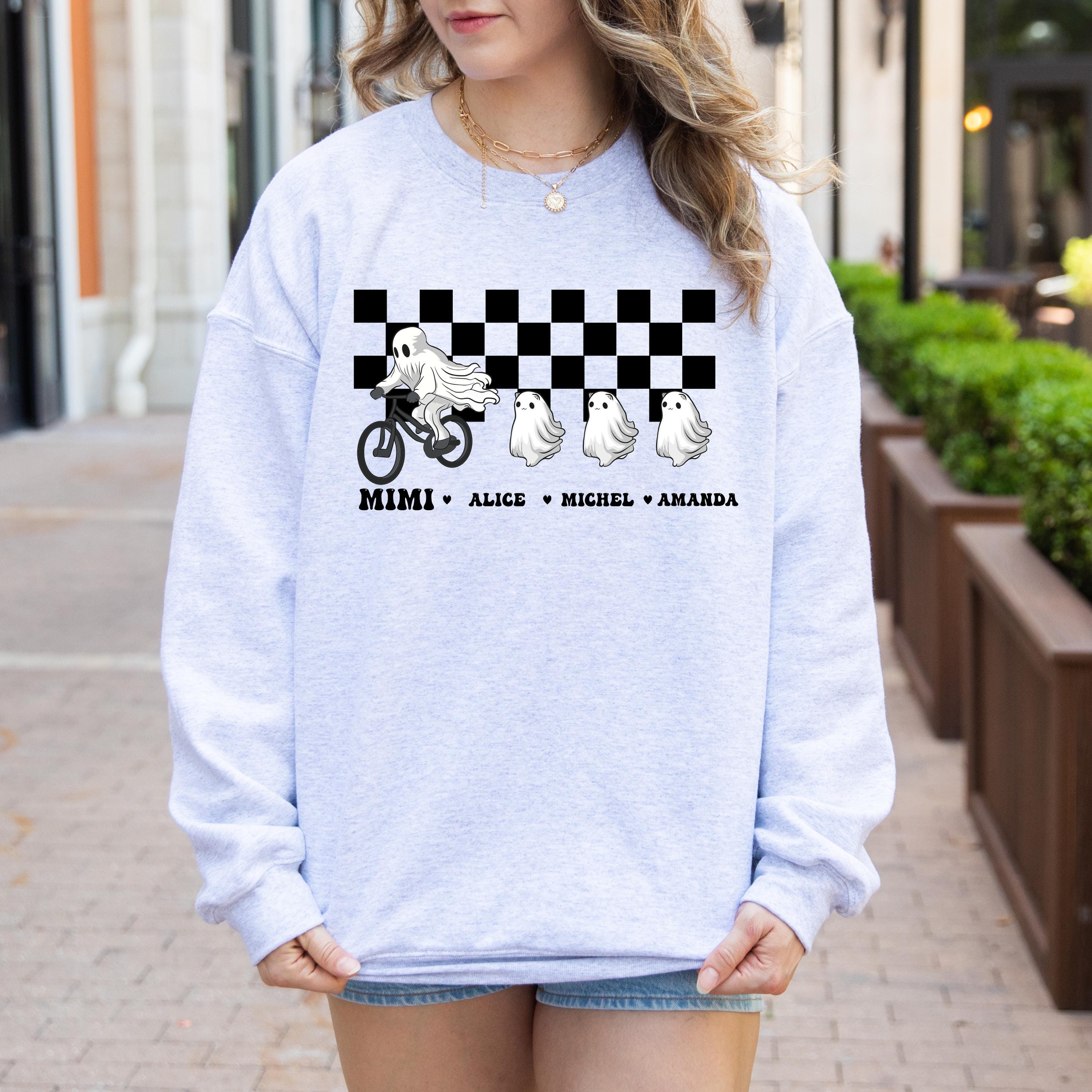 Custom Halloween Ghost Mama Sweatshirt, Grandma And Grandkids sweatshirt, Personalized Nana, Mimi Halloween Sweatshirt, Halloween Crewneck