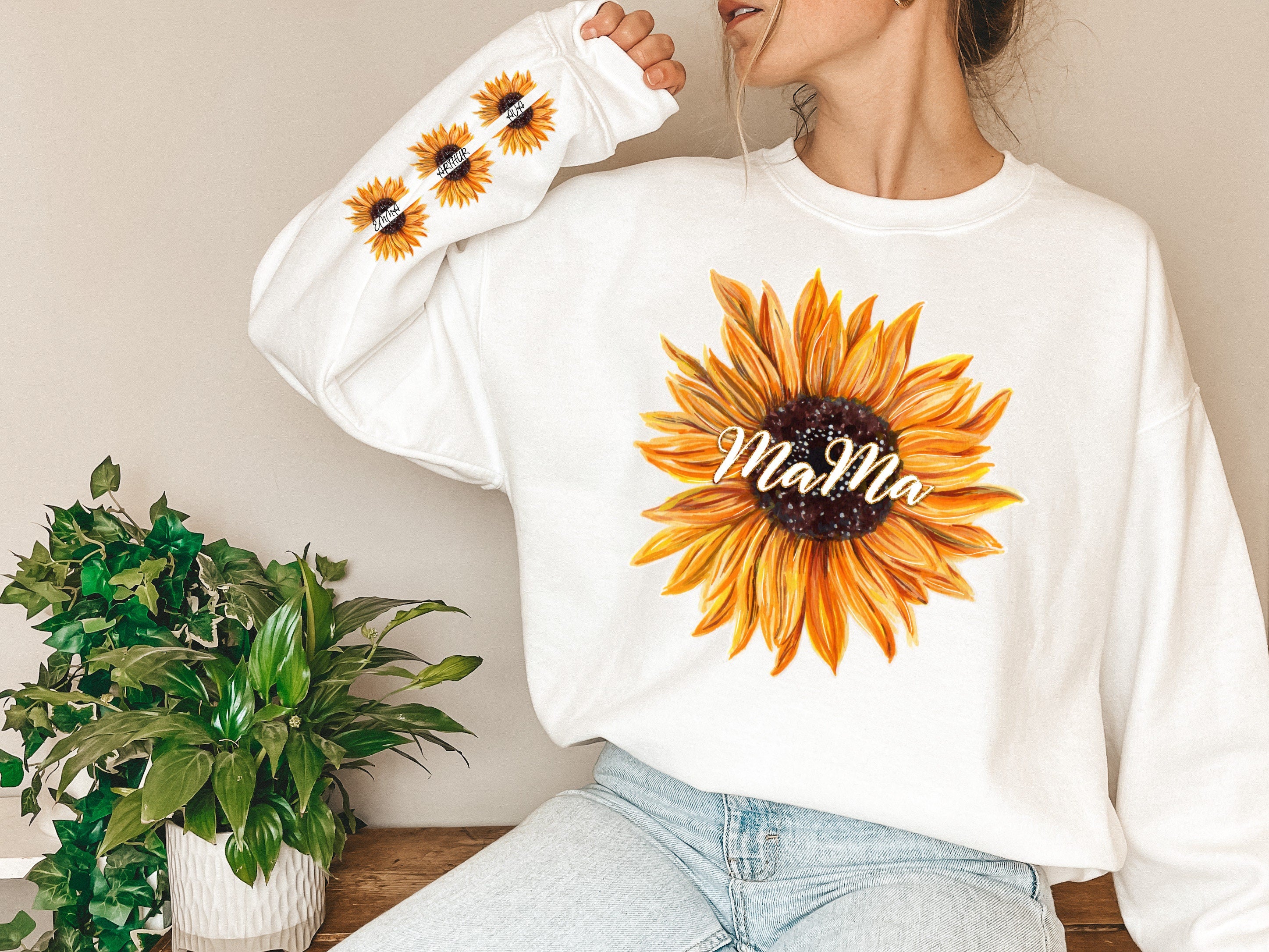 Custom Mama  Floral Sweatshirt, Custom Mama Crewneck With Kids Names, Flower On Sleever, Gift For New Mom, Mother's Day Gift