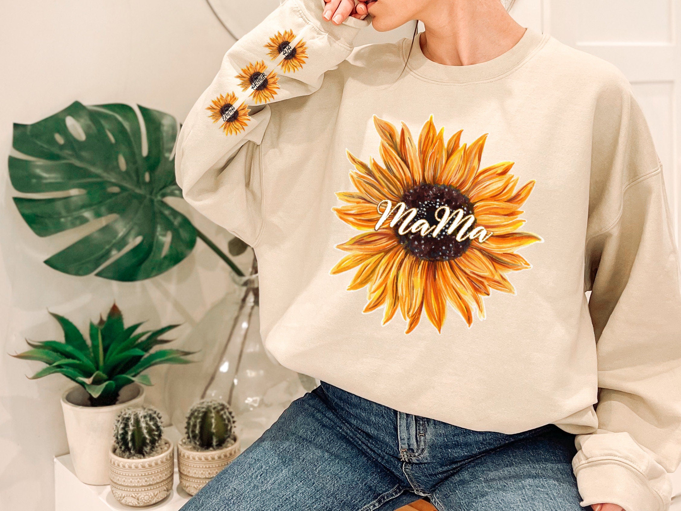 Custom Mama  Floral Sweatshirt, Custom Mama Crewneck With Kids Names, Flower On Sleever, Gift For New Mom, Mother's Day Gift