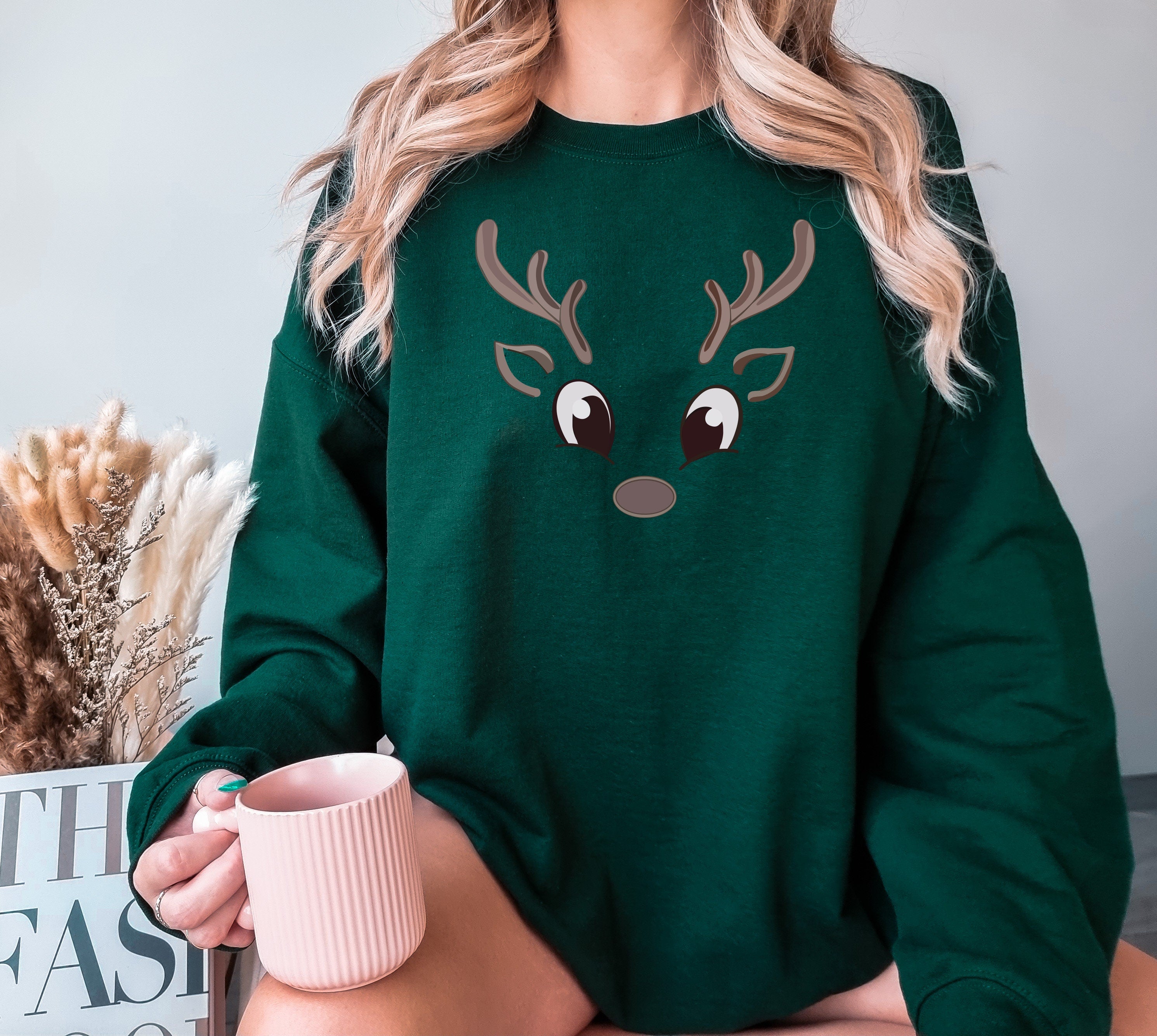 Reindeer Sweatshirt, Couple Christmas sweatshirt, Christmas Apparel, Aesthetic Sweatshirt, Believe Christmas, Merry Christmas Sweatshirt,