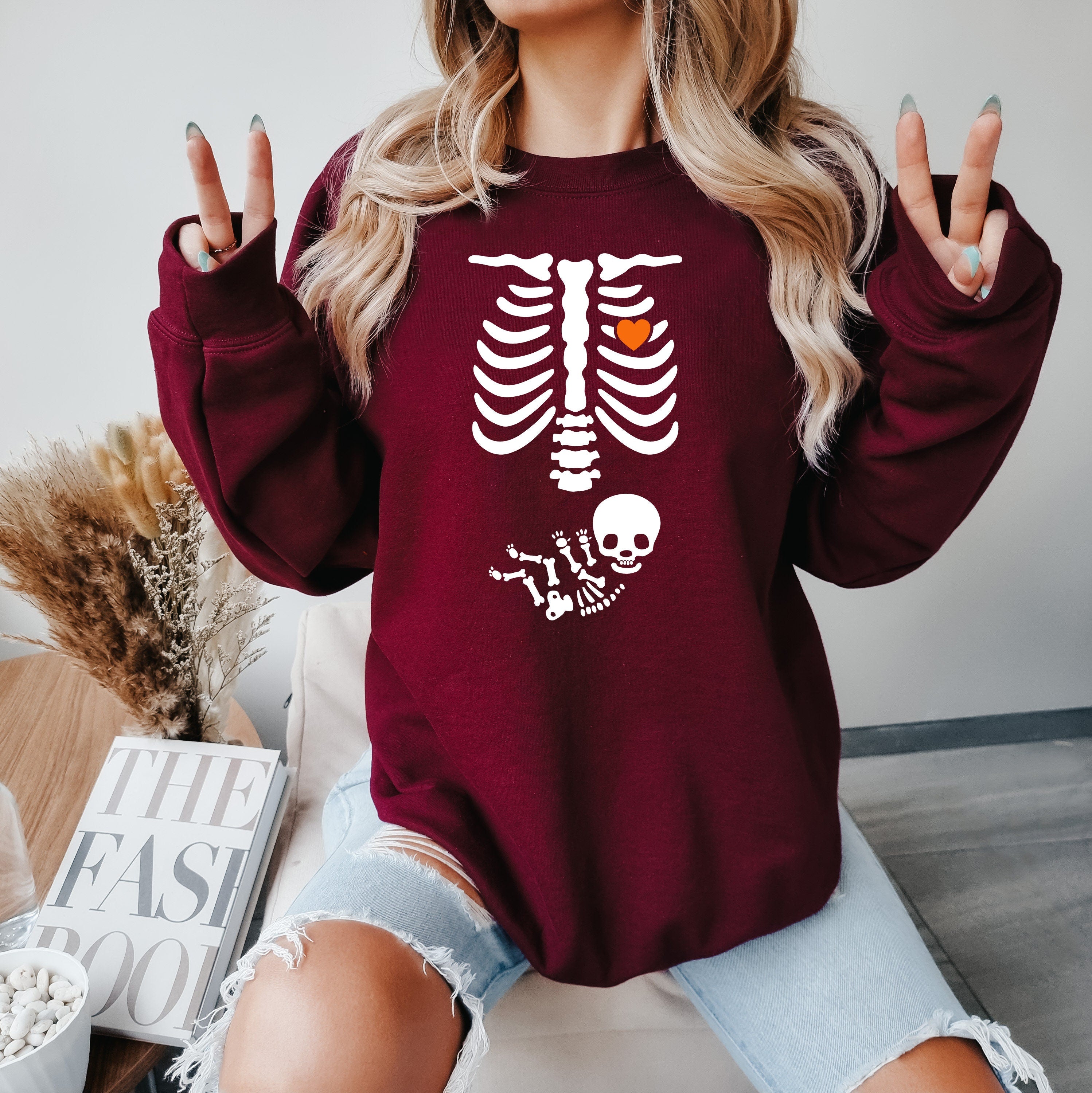 Skeleton Heart baby Sweatshirt, Skeleton Halloween Sweatshirt, Pregnant Women Sweater, Mommy to Be Sweater, Skeleton Baby Halloween Jumper