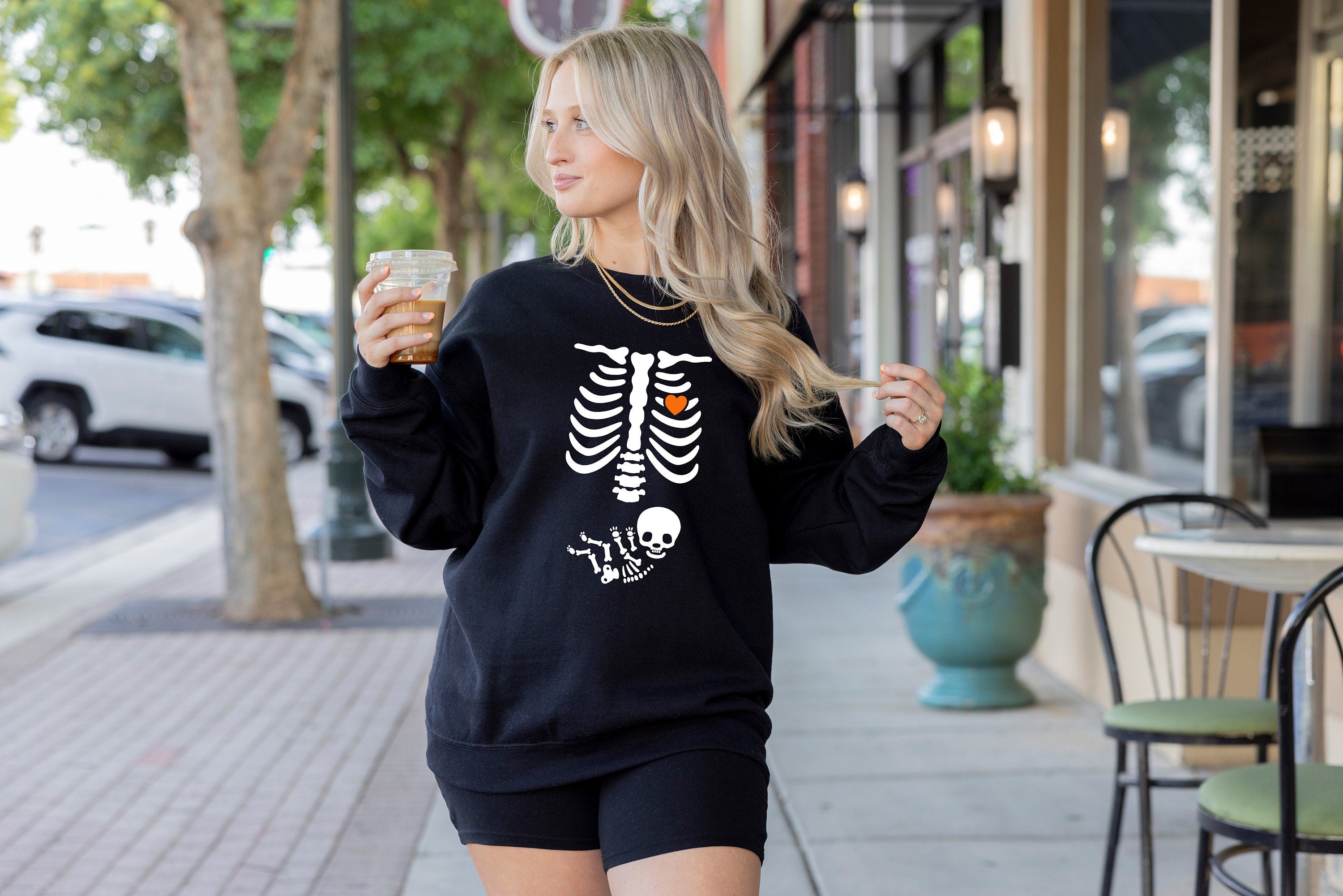 Skeleton Heart baby Sweatshirt, Skeleton Halloween Sweatshirt, Pregnant Women Sweater, Mommy to Be Sweater, Skeleton Baby Halloween Jumper
