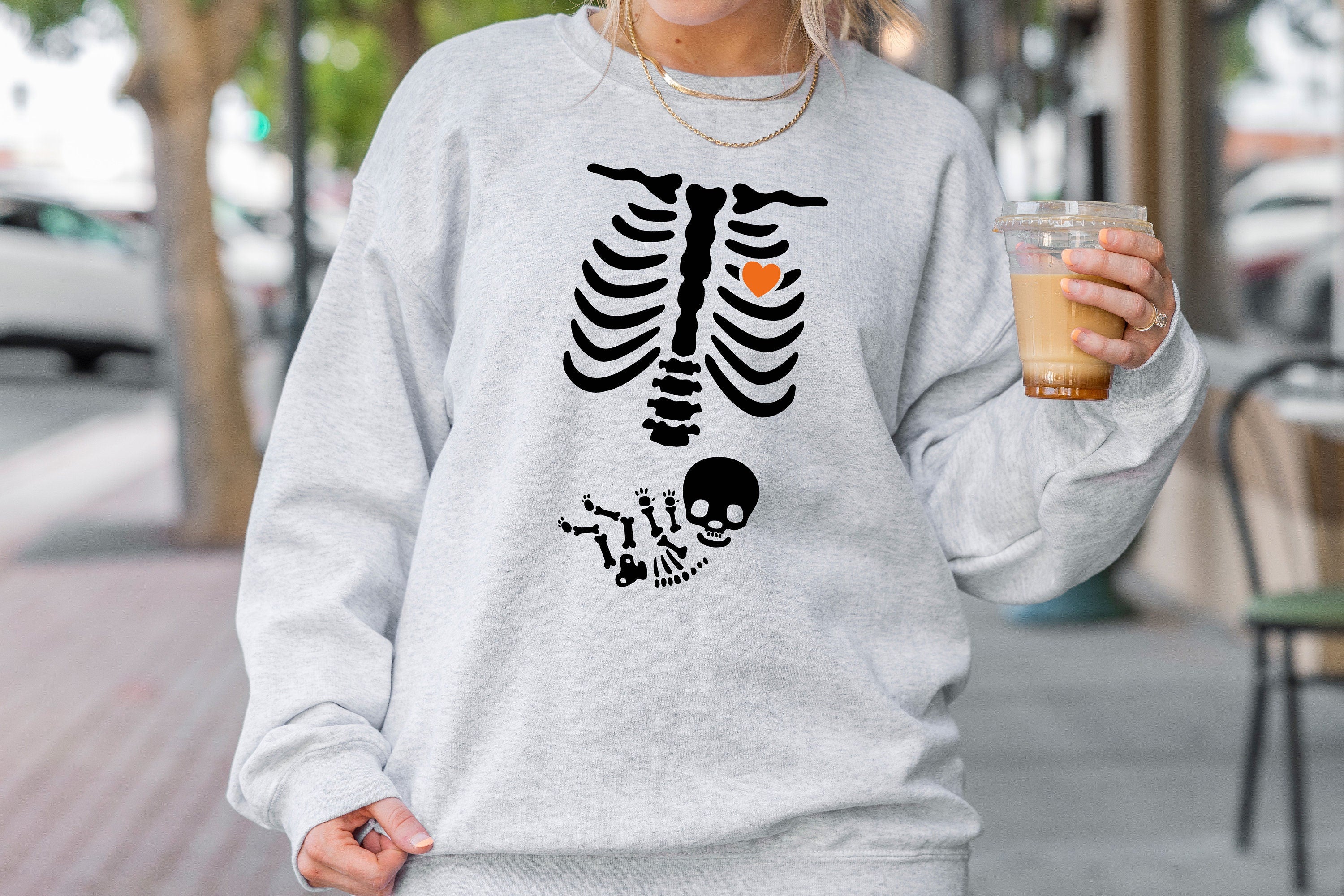 Skeleton Heart baby Sweatshirt, Skeleton Halloween Sweatshirt, Pregnant Women Sweater, Mommy to Be Sweater, Skeleton Baby Halloween Jumper