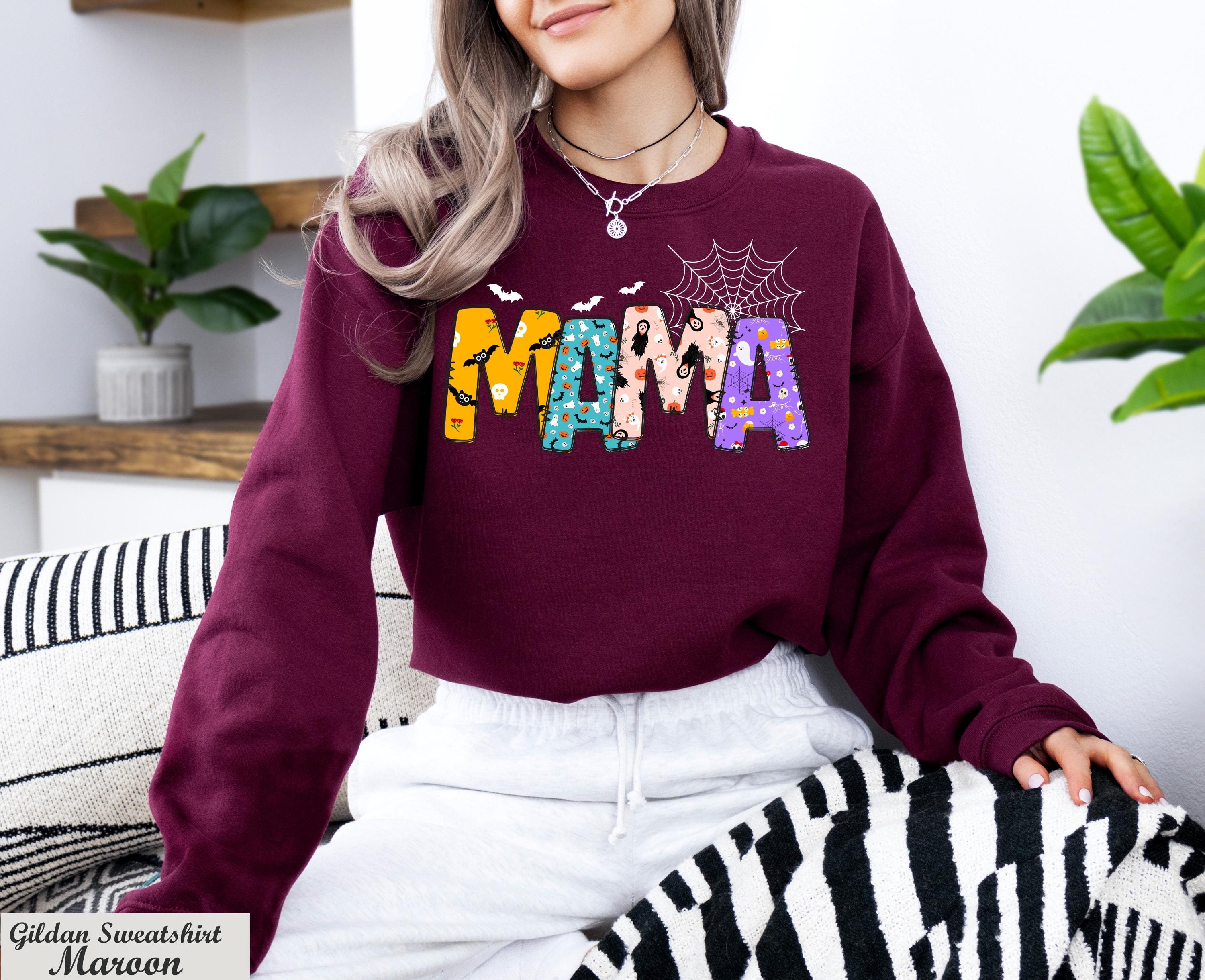 Halloween Mama Sweatshirt, Spooky Mama Long Sleeve Shirt, Spooky Mama Sweatshirt, Cozy Fall Outfit,Cute Halloween Pullover,Fall Moms Sweater