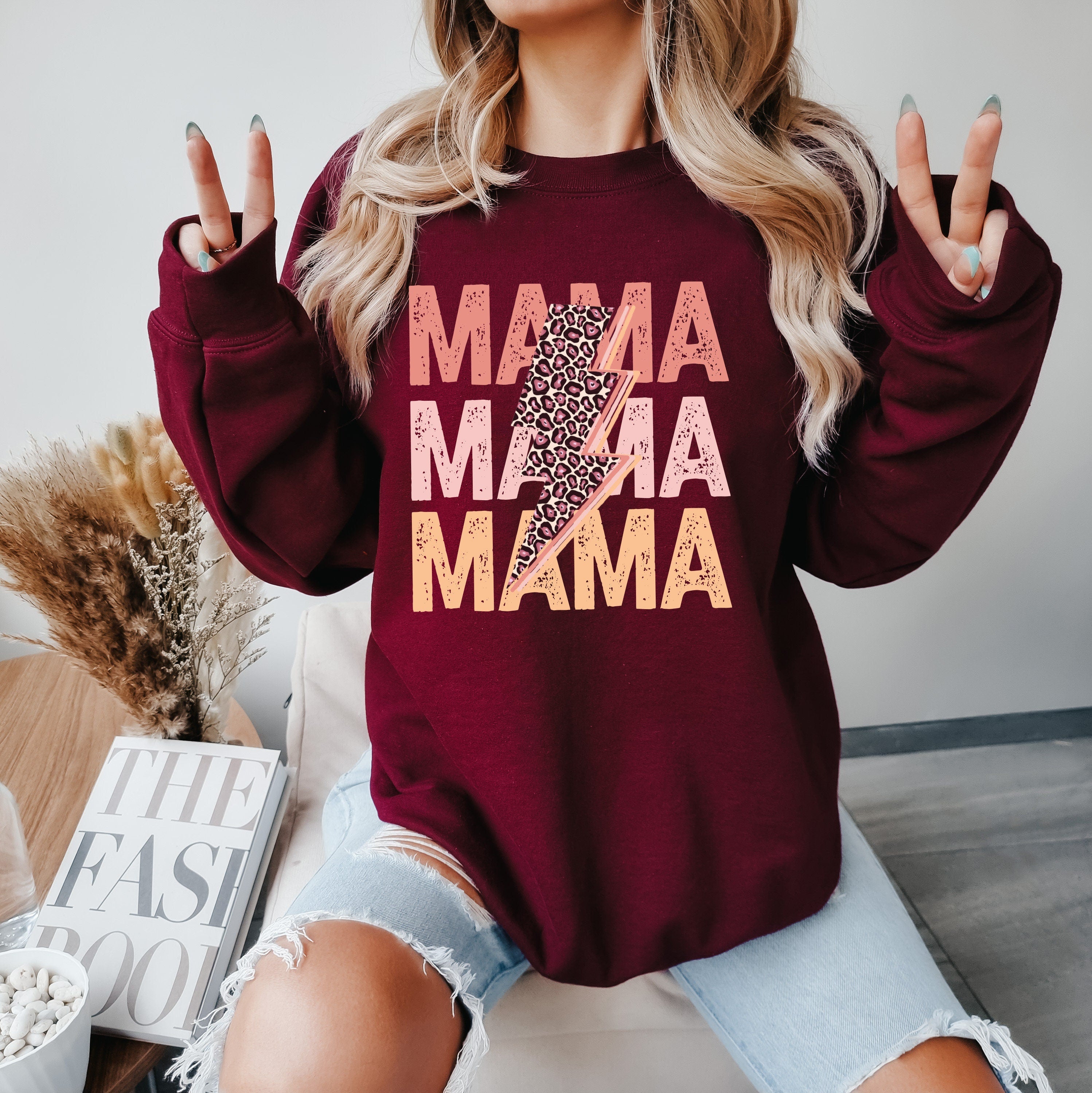 Retro Mama Sweatshirt, Leopard Mama Shirt, Mom Life Shirt,Girl Mama Shirt, Motherhood Shirt,,Mothers Day Gift Cute Mom Shirt,Mama T-shirt