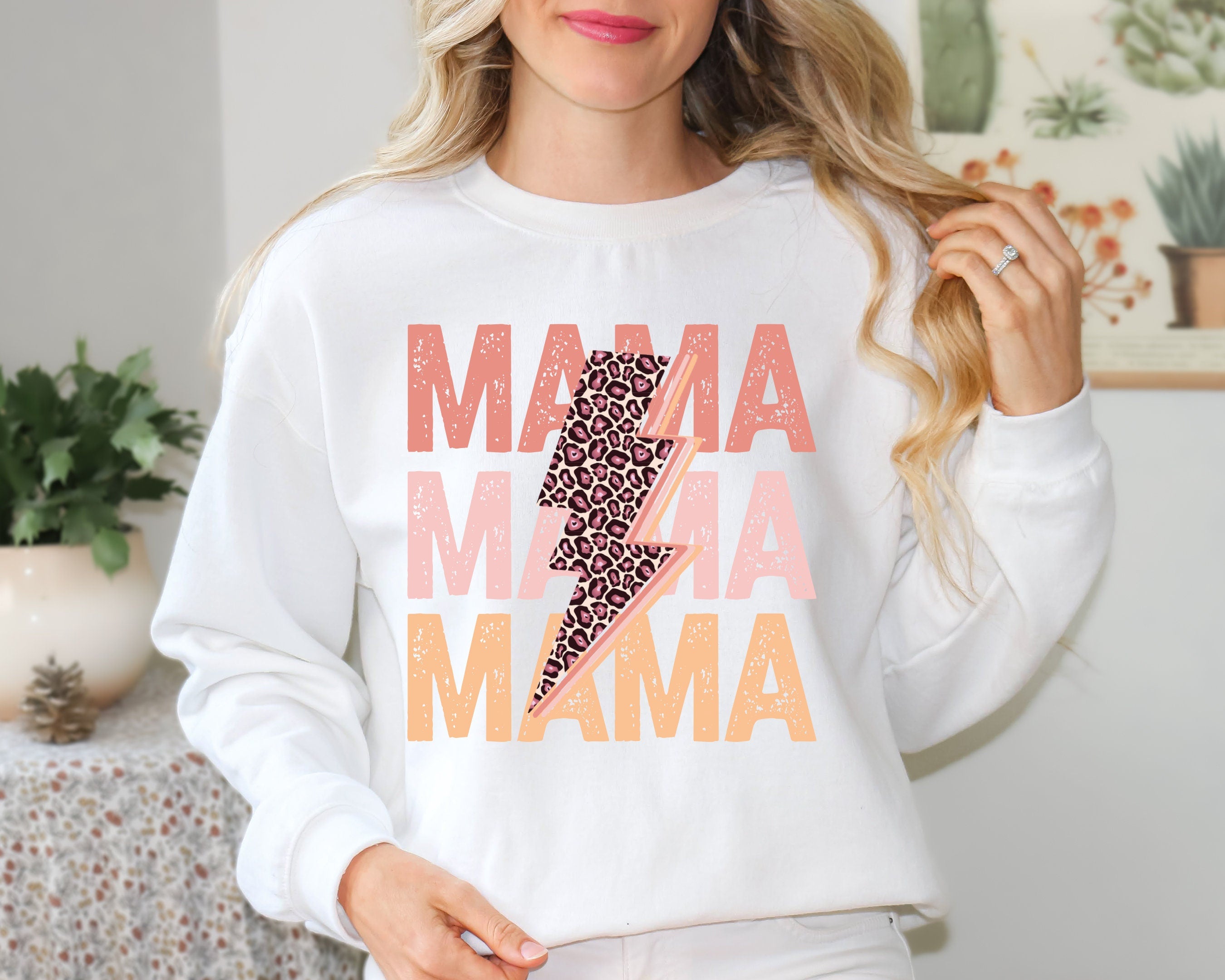 Retro Mama Sweatshirt, Leopard Mama Shirt, Mom Life Shirt,Girl Mama Shirt, Motherhood Shirt,,Mothers Day Gift Cute Mom Shirt,Mama T-shirt