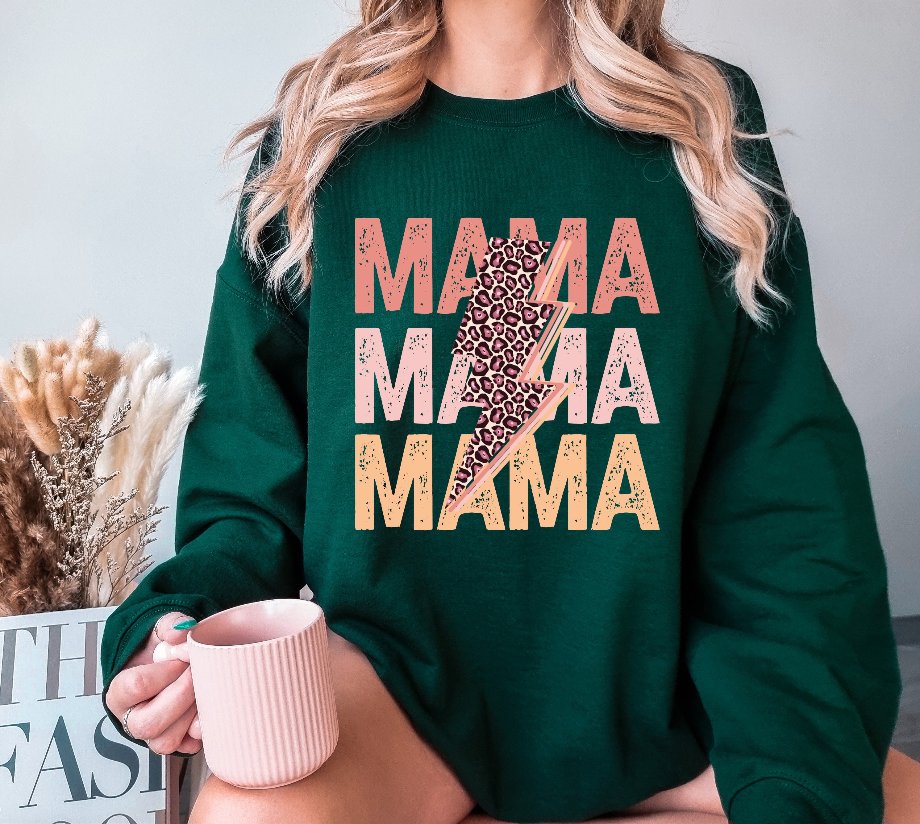 Retro Mama Sweatshirt, Leopard Mama Shirt, Mom Life Shirt,Girl Mama Shirt, Motherhood Shirt,,Mothers Day Gift Cute Mom Shirt,Mama T-shirt