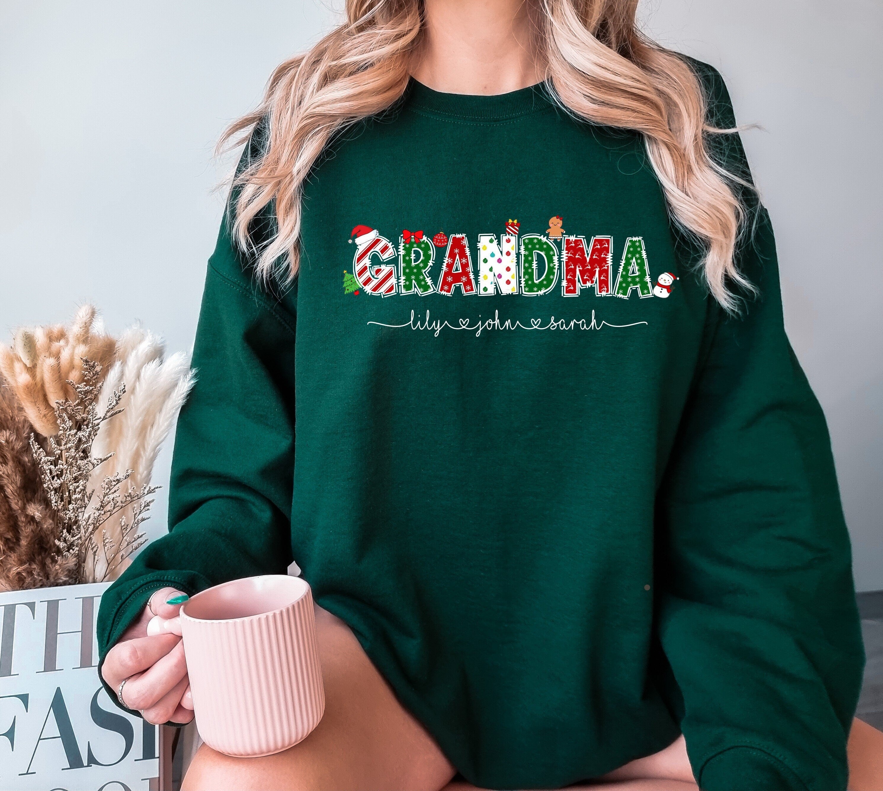 Personalized Christmas Nana Sweatshirt, Grandma Claus Shirt, Custom Kids Name Sweatshirt, Christmas Mama Sweater, Holiday Gift for Grandma