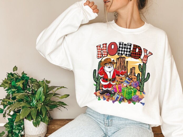 Howdy Christmas Sweatshirt, Retro Howdy Santa Sweatshirt, Country Sweatshirt, Christmas Cowboy Sweatshirt, Retro Christmas Sweatshirt
