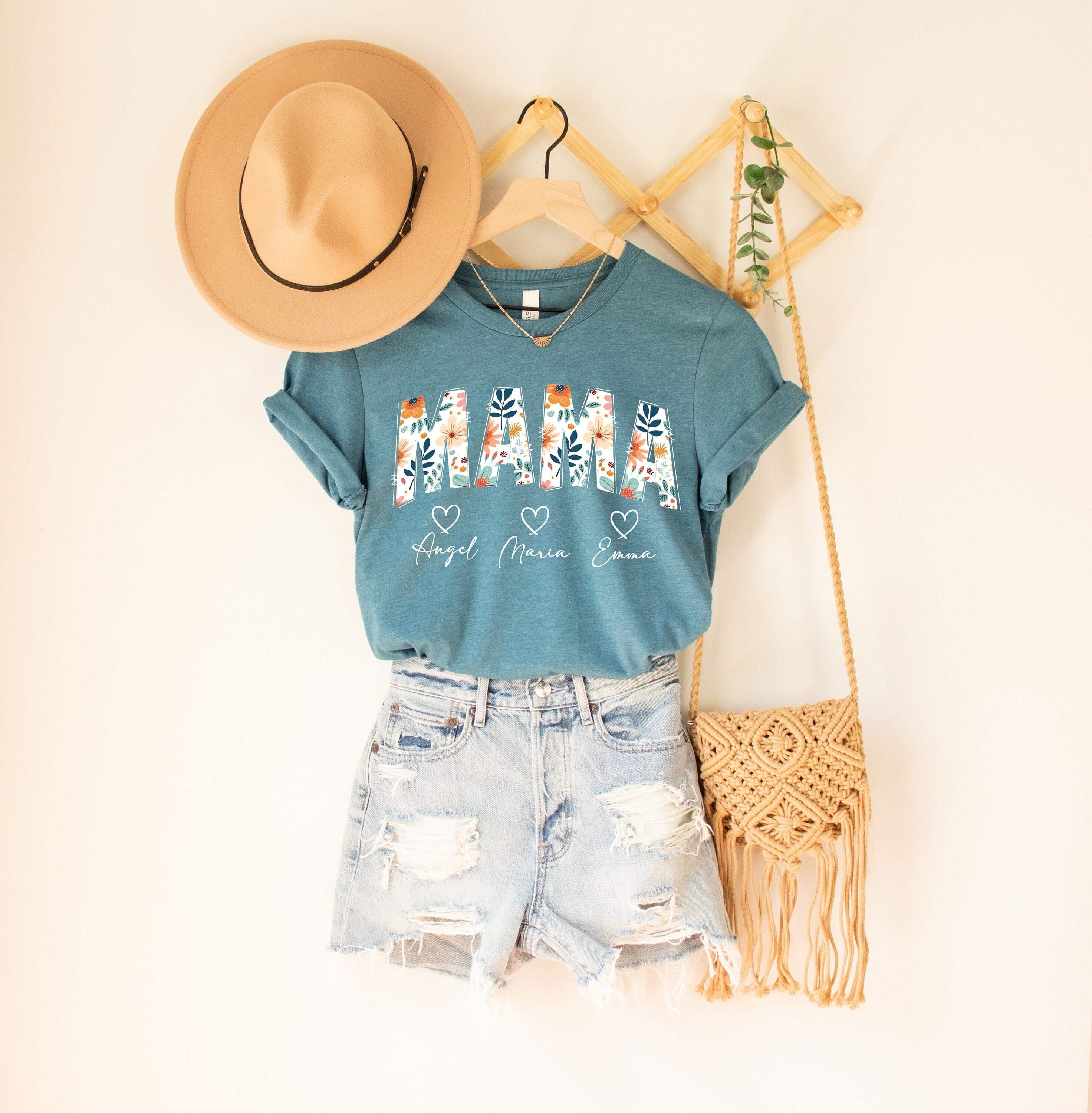 Custom Mama Shirt, Mom Shirt With Names, Mother's Day Shirt, Mama With Children Names Tee, Mom Shirt, Mother's Day Gift, Trendy Mom