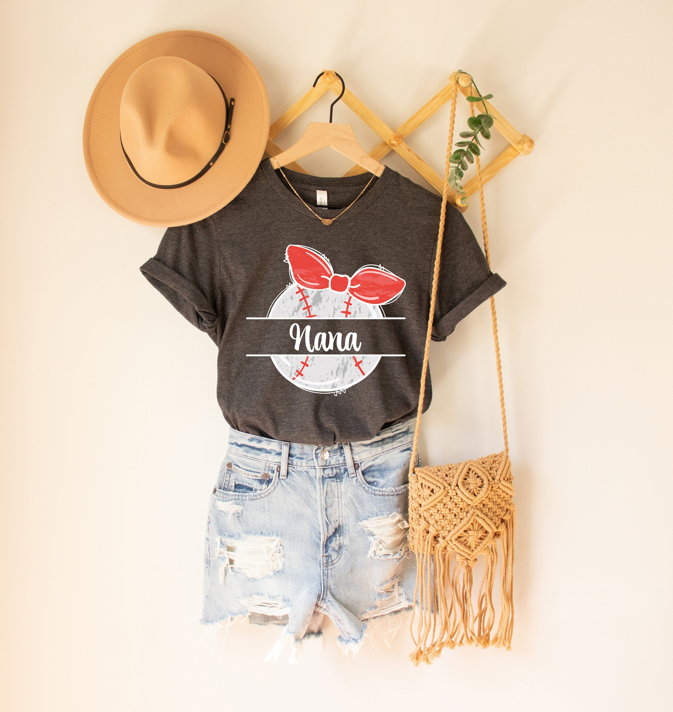 Mama Heart Shirt, Mother Shirt , Mom Shirt, Mother's Day Gift, Mom Heart Shirt, Mama Shirt, Mom Life Shirt, Heart Shirt, Gift For Her