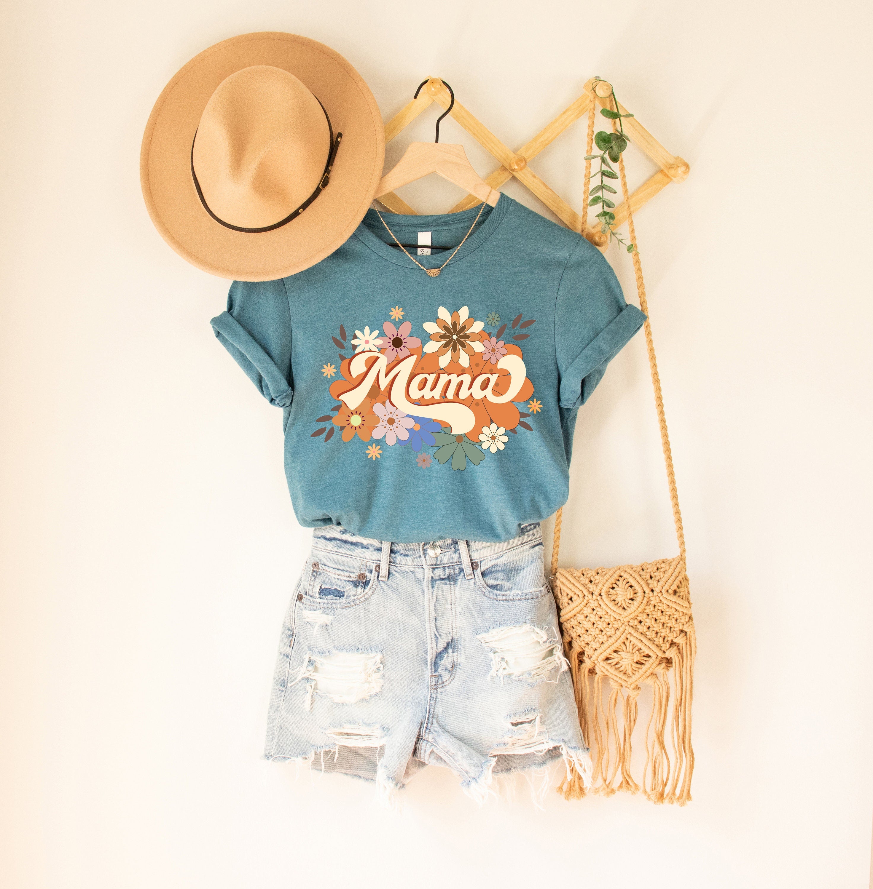 Mama Shirt, Floral Mama Shirt, Mother's Day Flowers, Mother's Day Gift, Gift for Mom, Mom Shirt, Mama Clothing, Cute Mom Shirt,New Mom Shirt