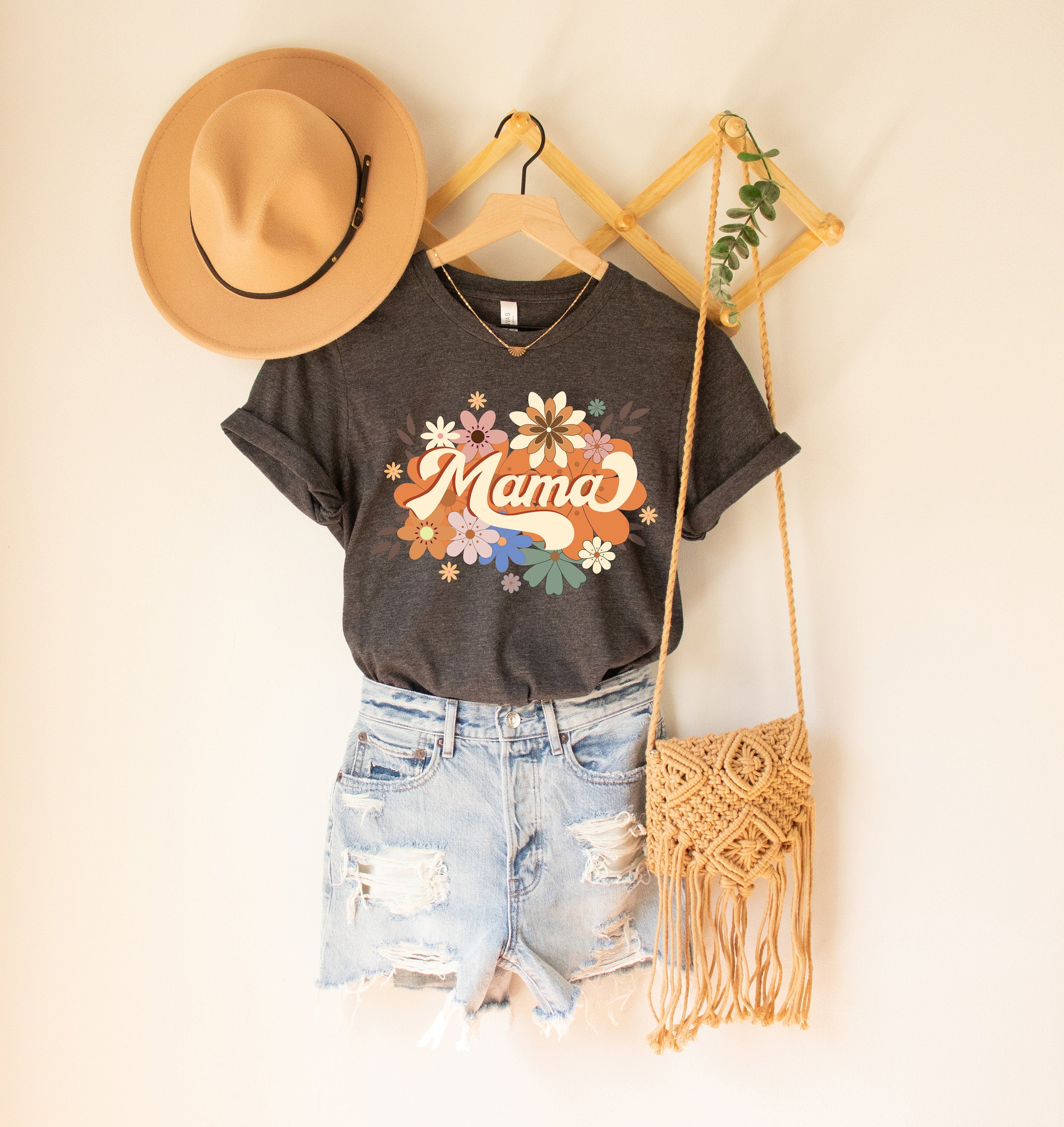 Mama Shirt, Floral Mama Shirt, Mother's Day Flowers, Mother's Day Gift, Gift for Mom, Mom Shirt, Mama Clothing, Cute Mom Shirt,New Mom Shirt