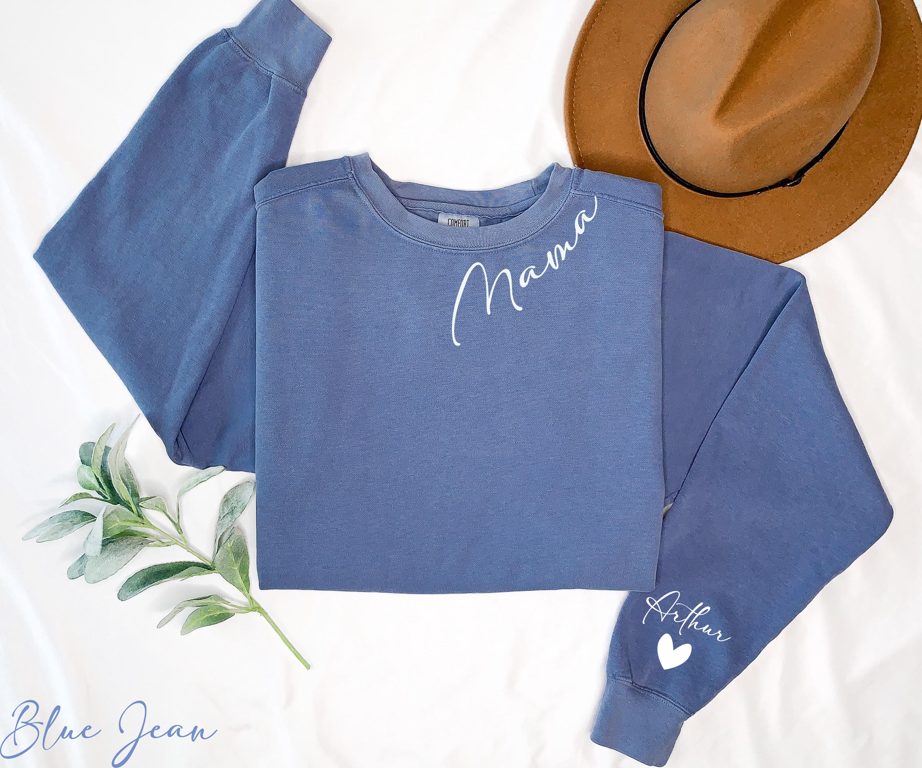Custom Mama Sweatshirt With Kid Name On Sleeve, Personalized Mom Sweatshirt, Minimalist Momma Sweater, Custom Mama Sweater, Mom Gifts