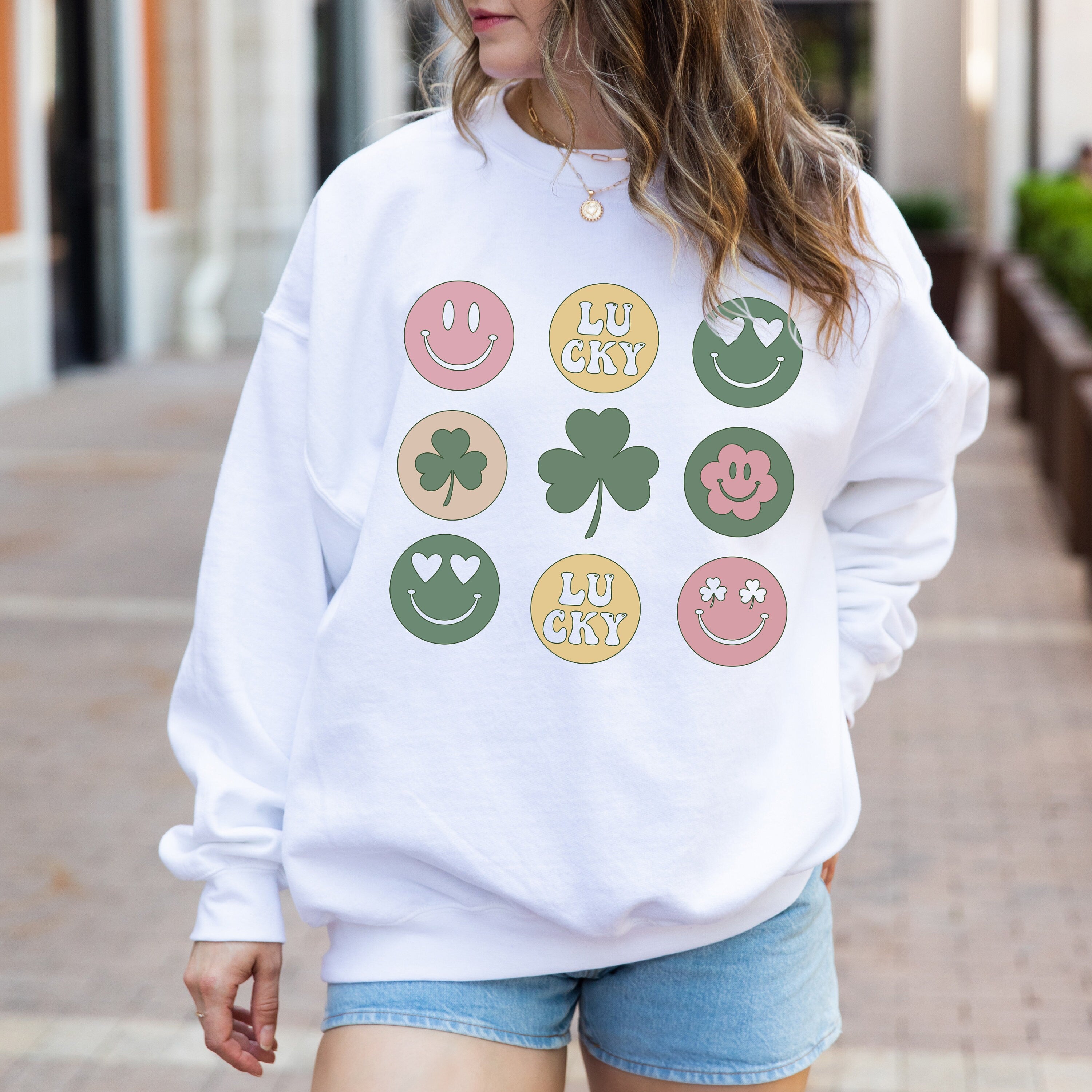 Lucky Sweatshirt ,Saint Patrick's Pullover, St Patty's Sweatshirt,St Patricks Day Sweatshirt,Trendy St Patricks Day Crewneck,Holiday Sweater