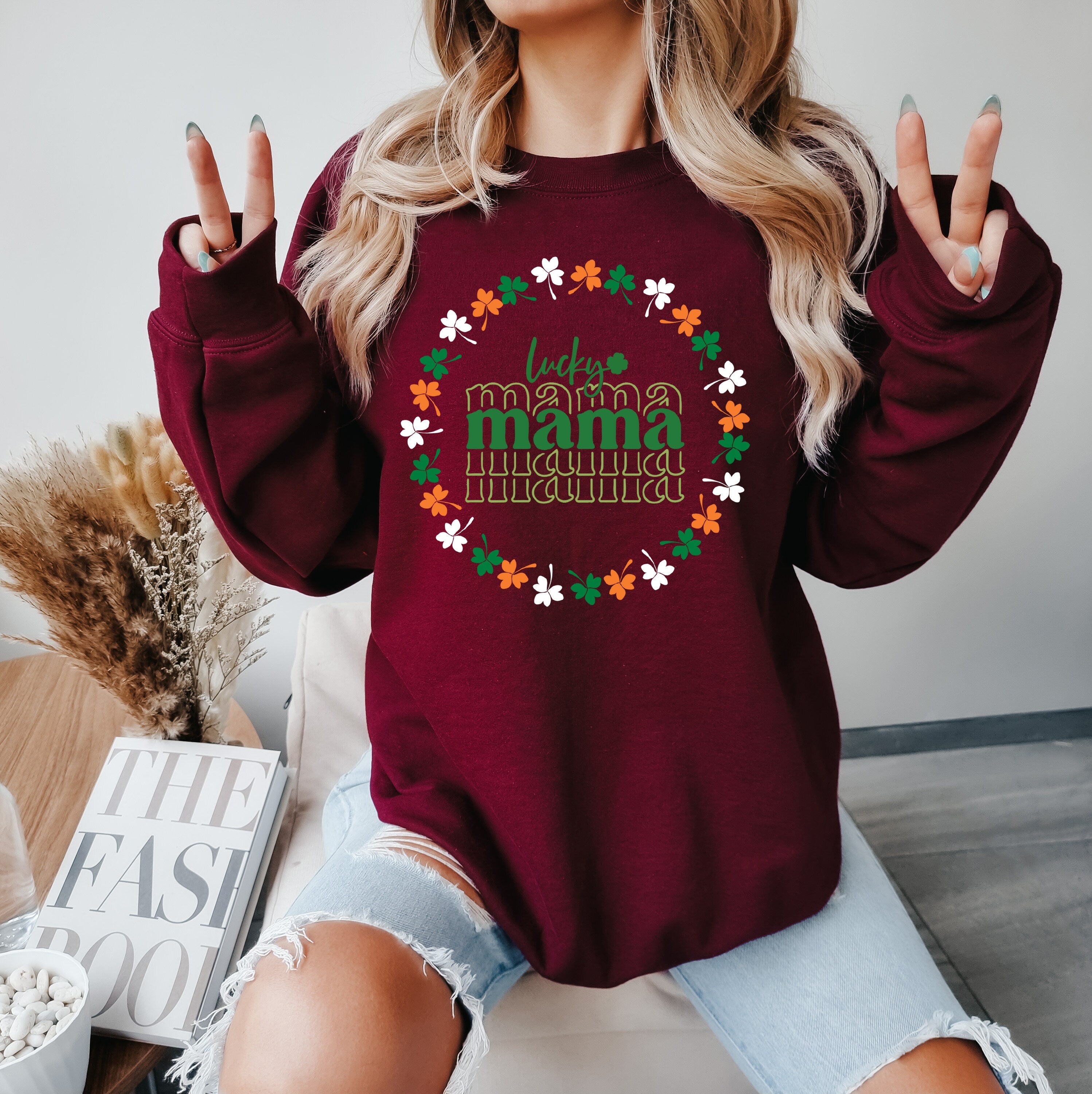 Lucky Mama Sweatshirt ,Collegiate Crewneck Sweater St Patty's Sweatshirt,St Patricks Day Sweatshirt,Trendy St Patricks Day Crewneck