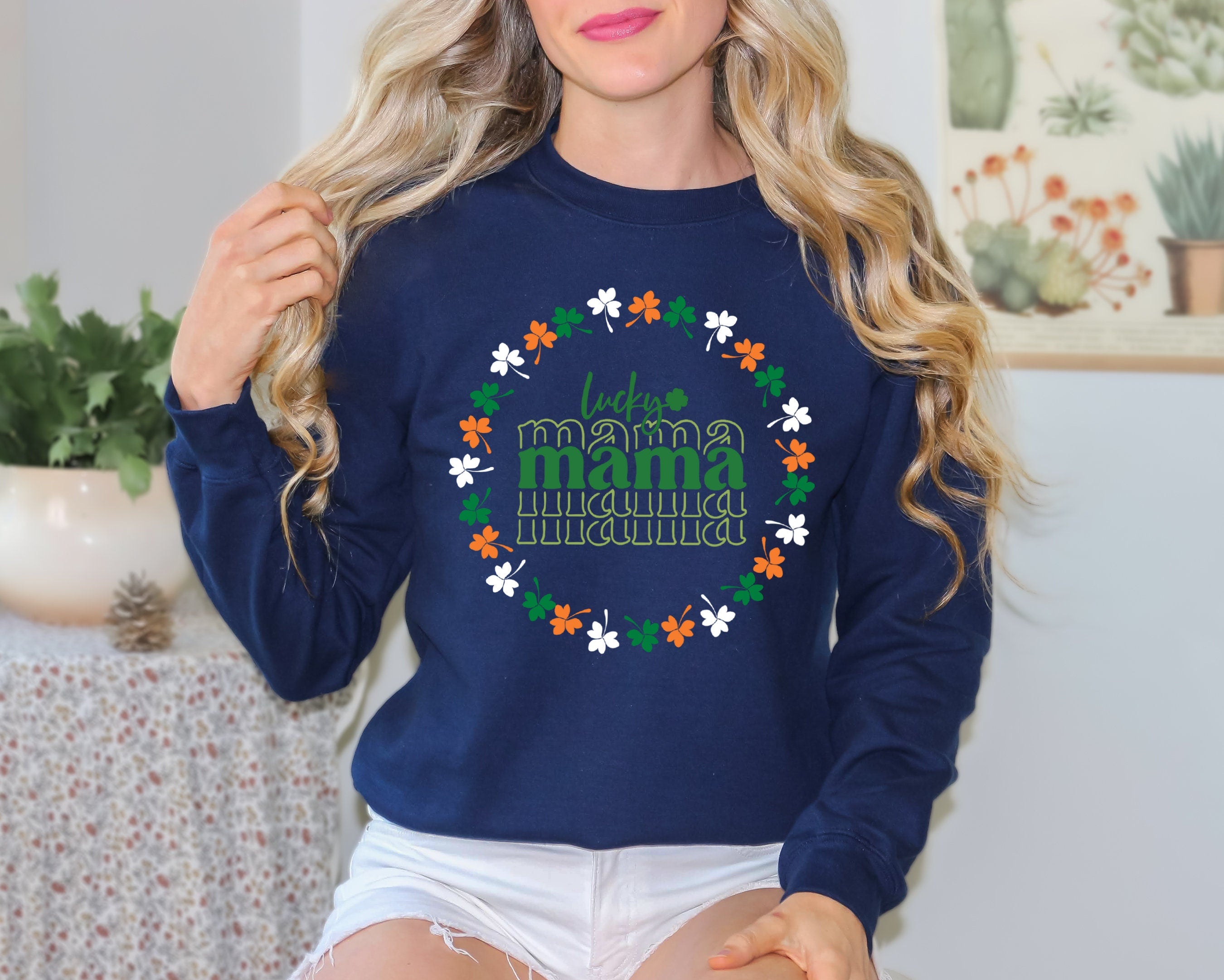 Lucky Mama Sweatshirt ,Collegiate Crewneck Sweater St Patty's Sweatshirt,St Patricks Day Sweatshirt,Trendy St Patricks Day Crewneck