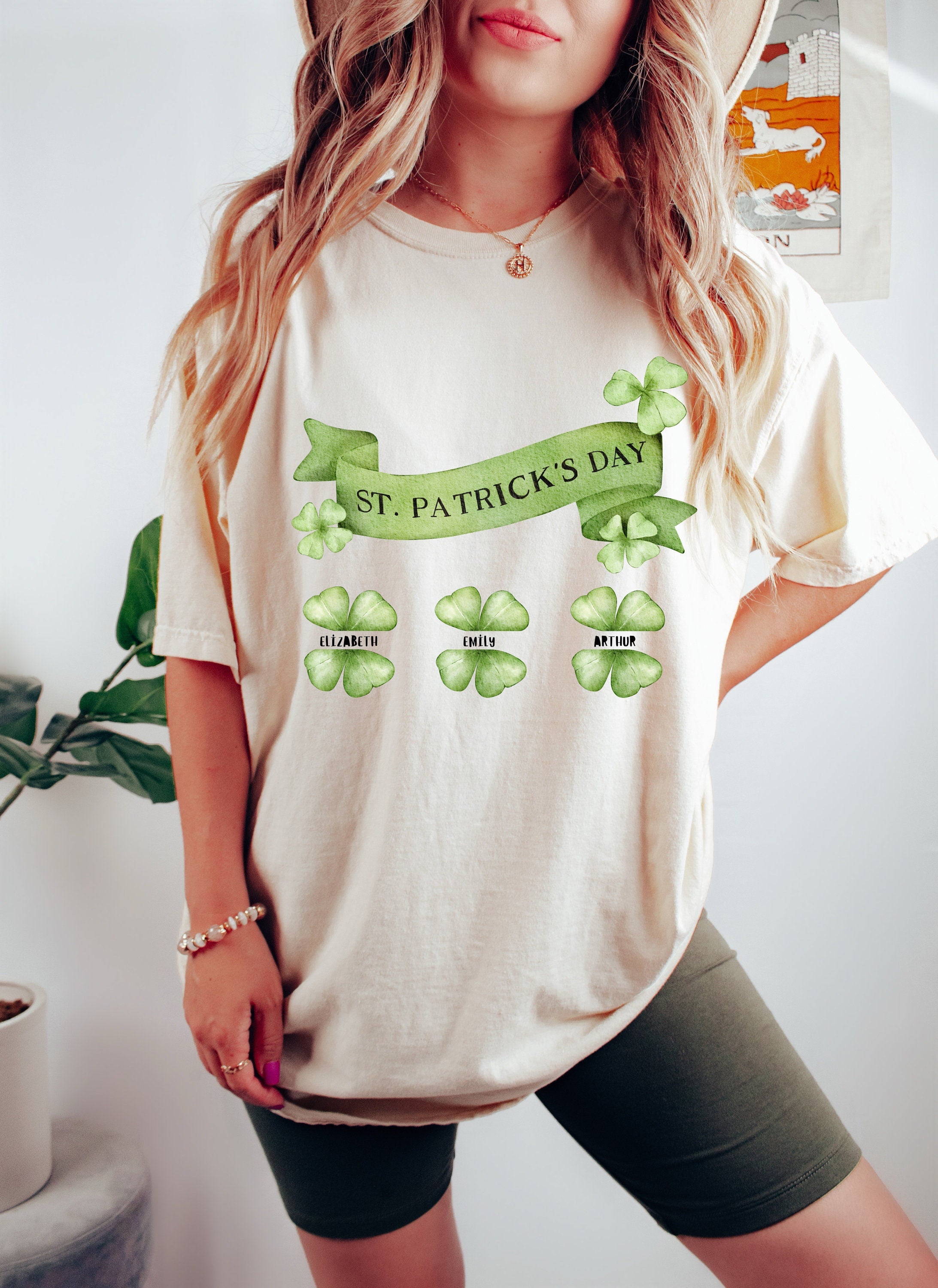 St Patrick's Day Personalized Last Name Shirt, Shamrock shirt, Personalized Shamrock Gift Tshirt,Irish Clover Tee,Cute Shamrock Crew Neck